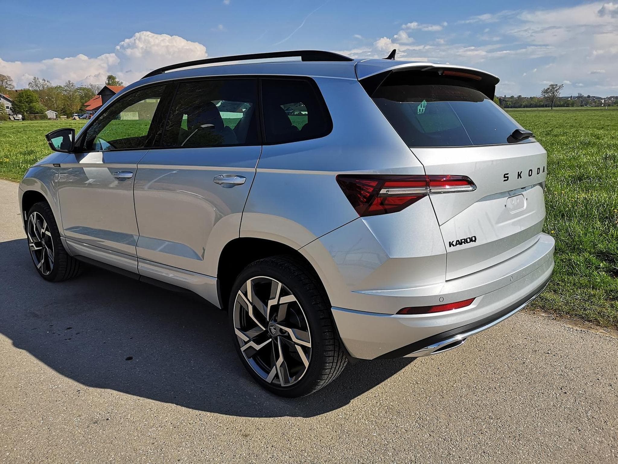 Skoda Karoq Sportline (2025) - Photo 2