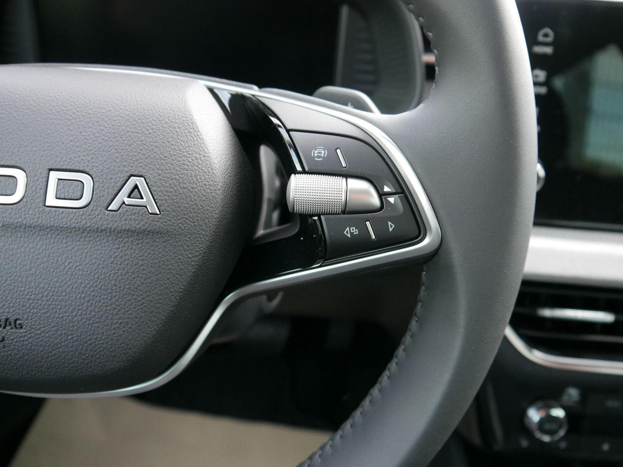 Skoda Kamiq Kamiq 130 Jahre (2025) - Foto 15