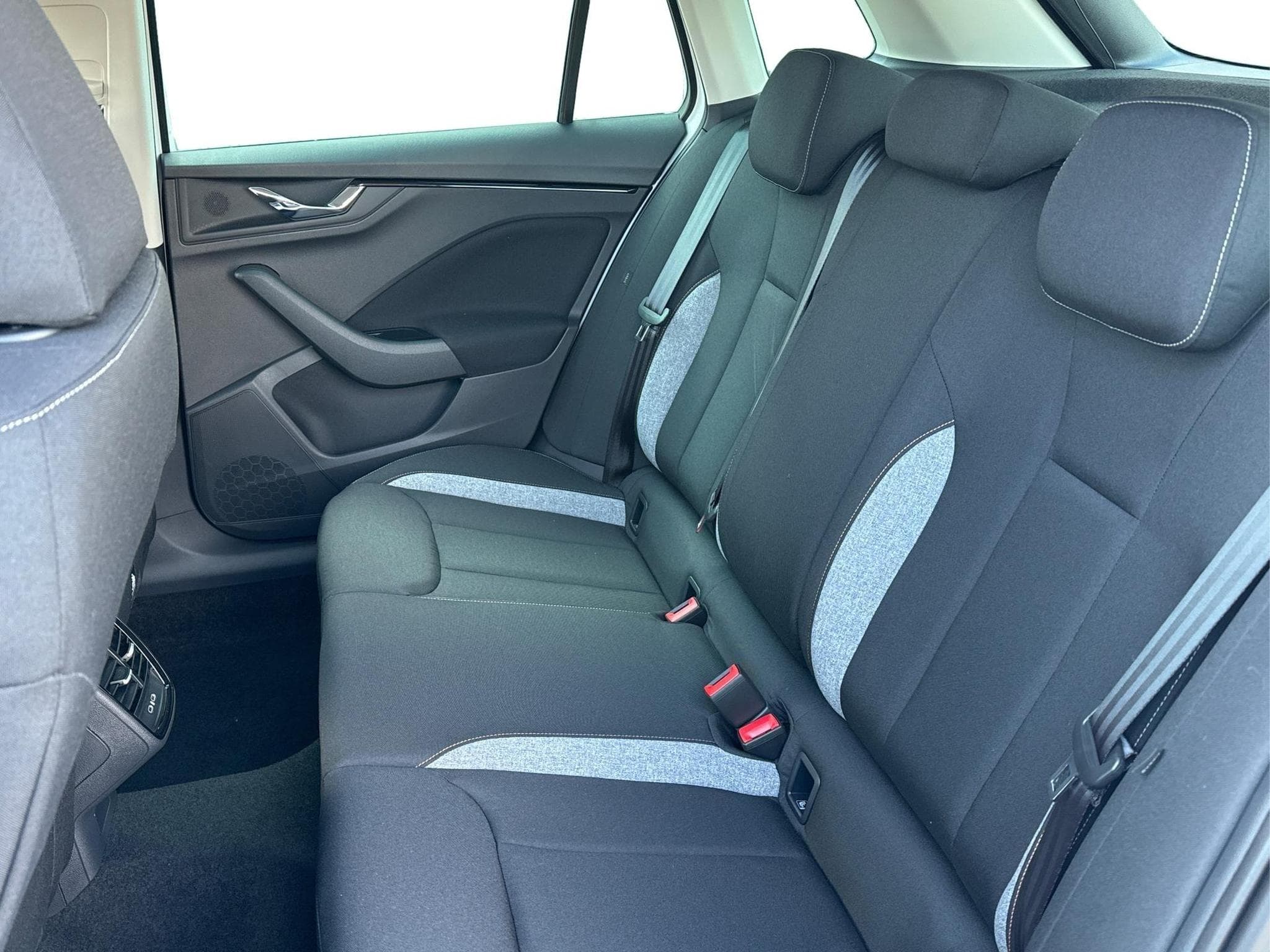 Skoda Kamiq Selection (2025) - Foto 16