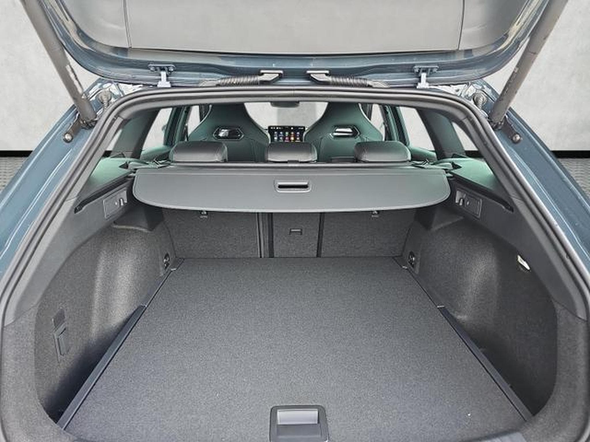 Cupra Leon 2.0 TSI 245 kW 4Drive VZ (2025) - Photo 1