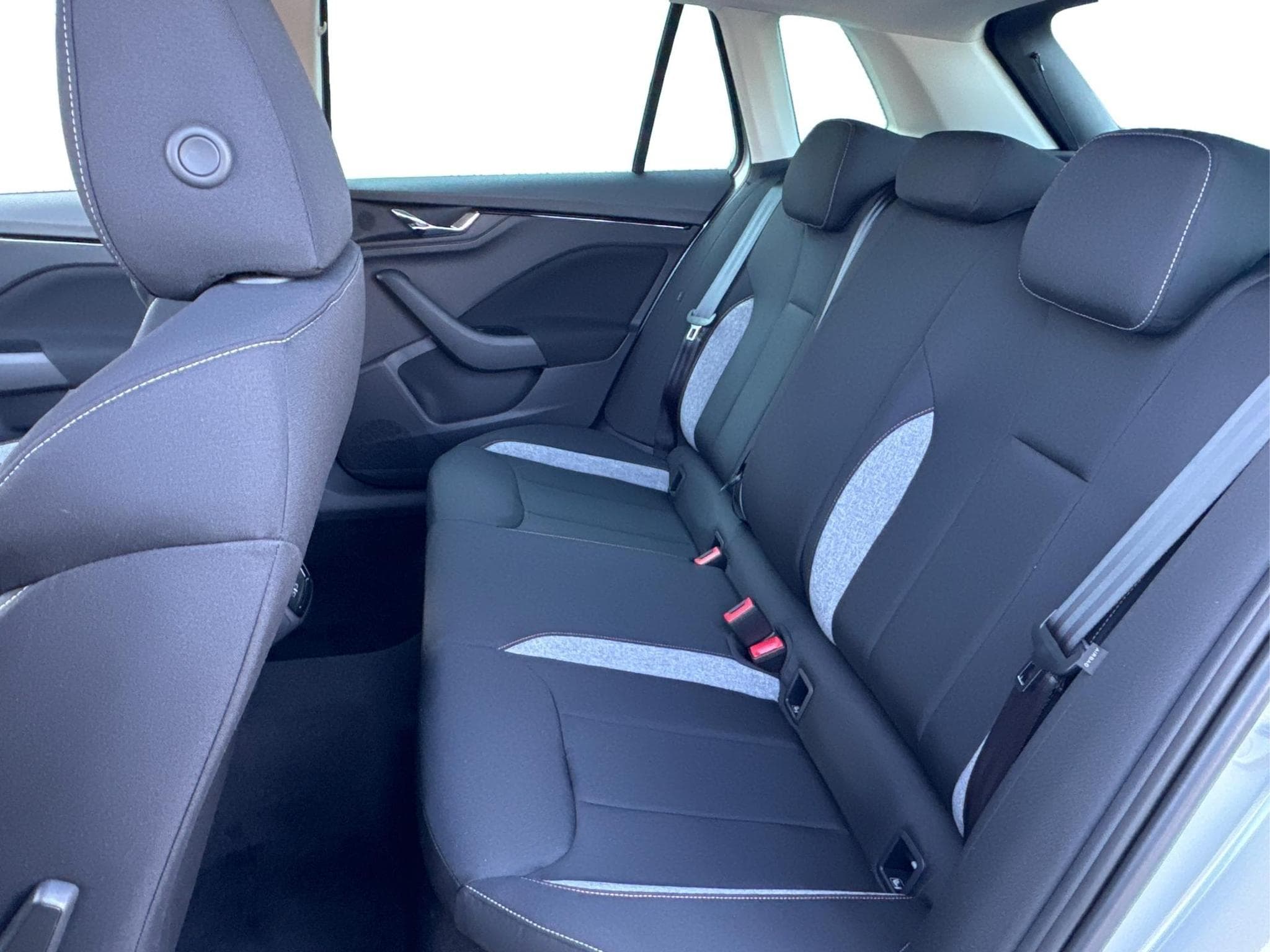 Skoda Kamiq Selection (2025) - Foto 16