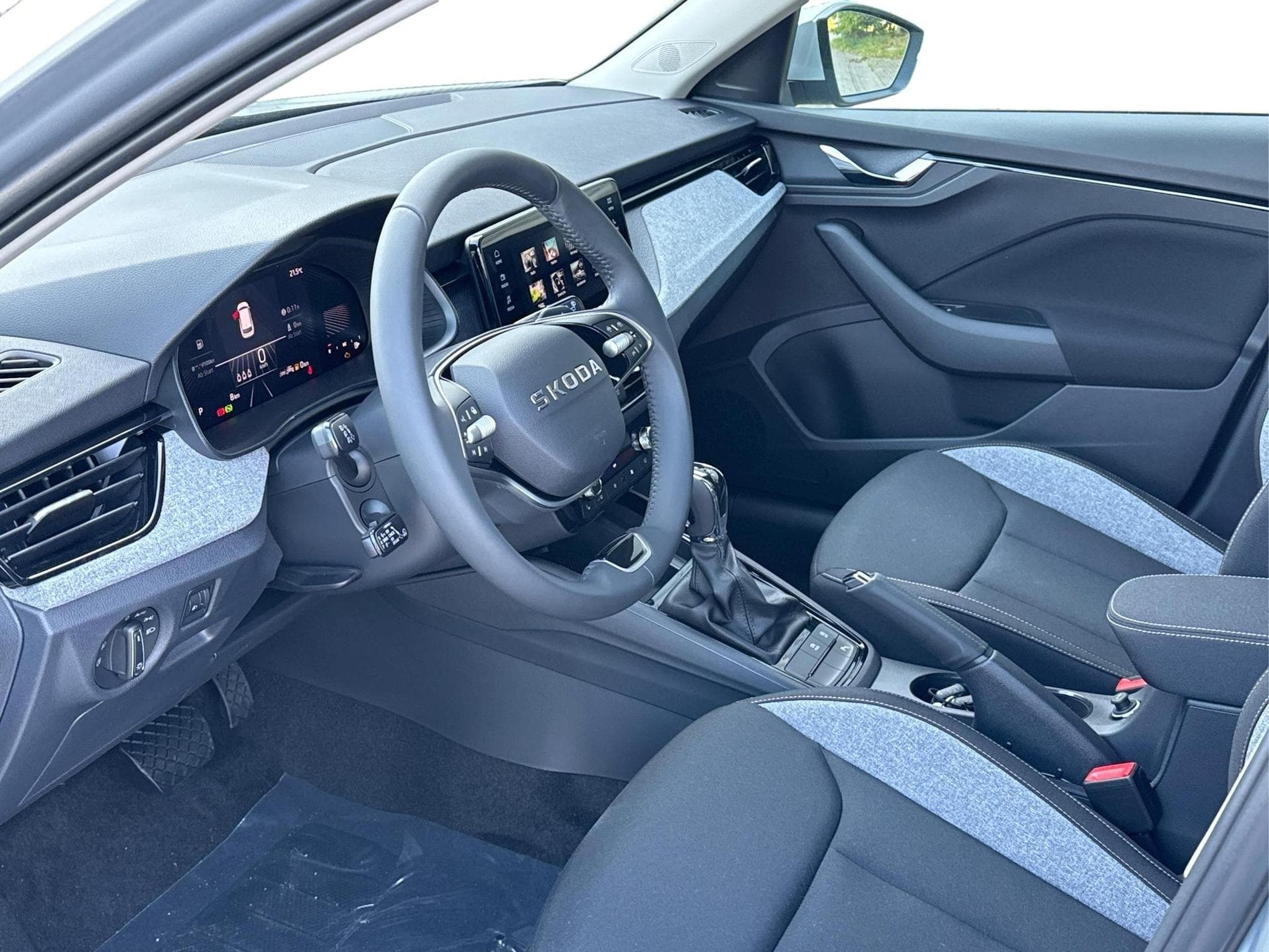 Skoda Kamiq Selection (2025) - Foto 9