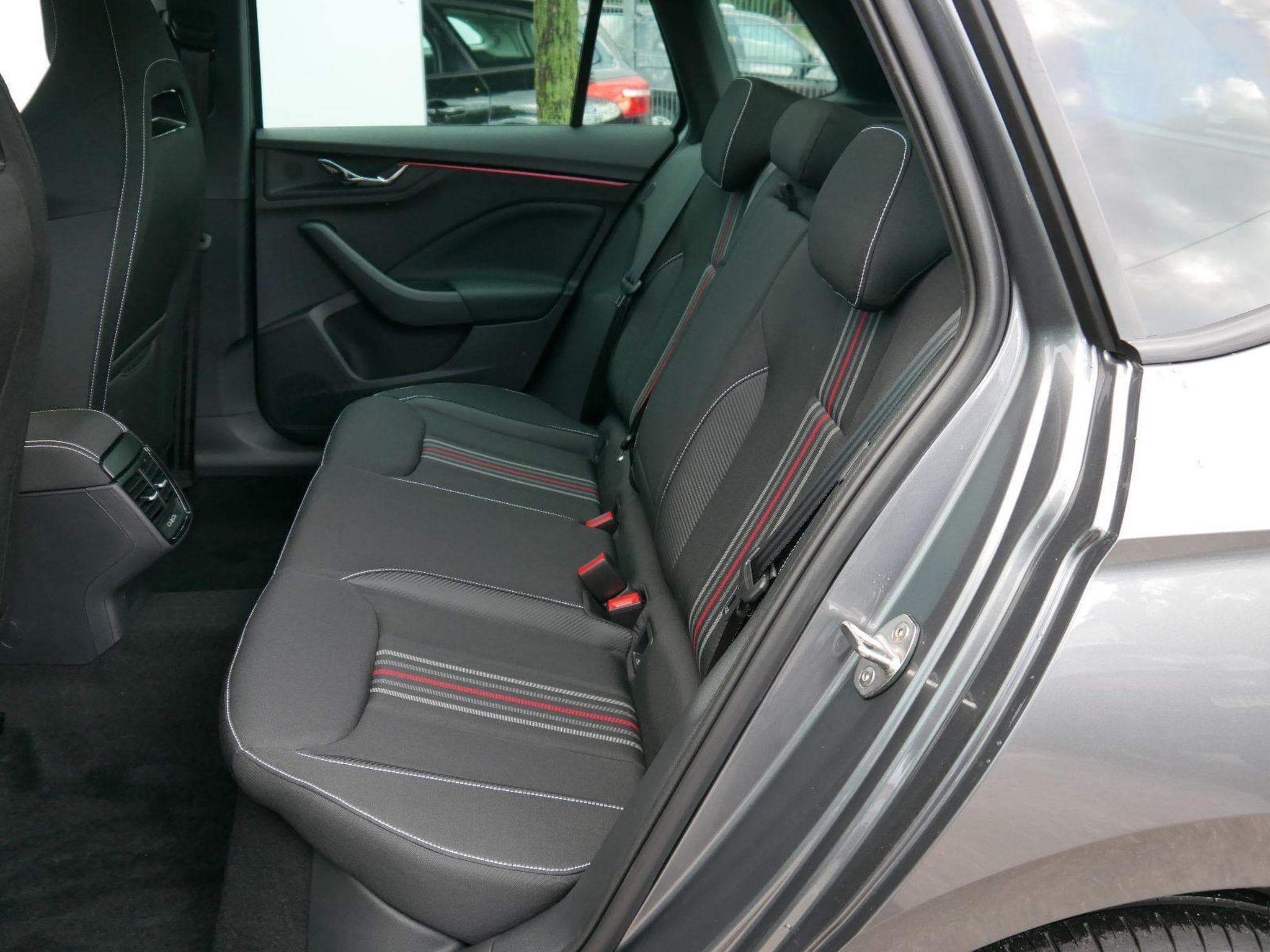 Skoda Kamiq Monte Carlo (2026) - Photo 9