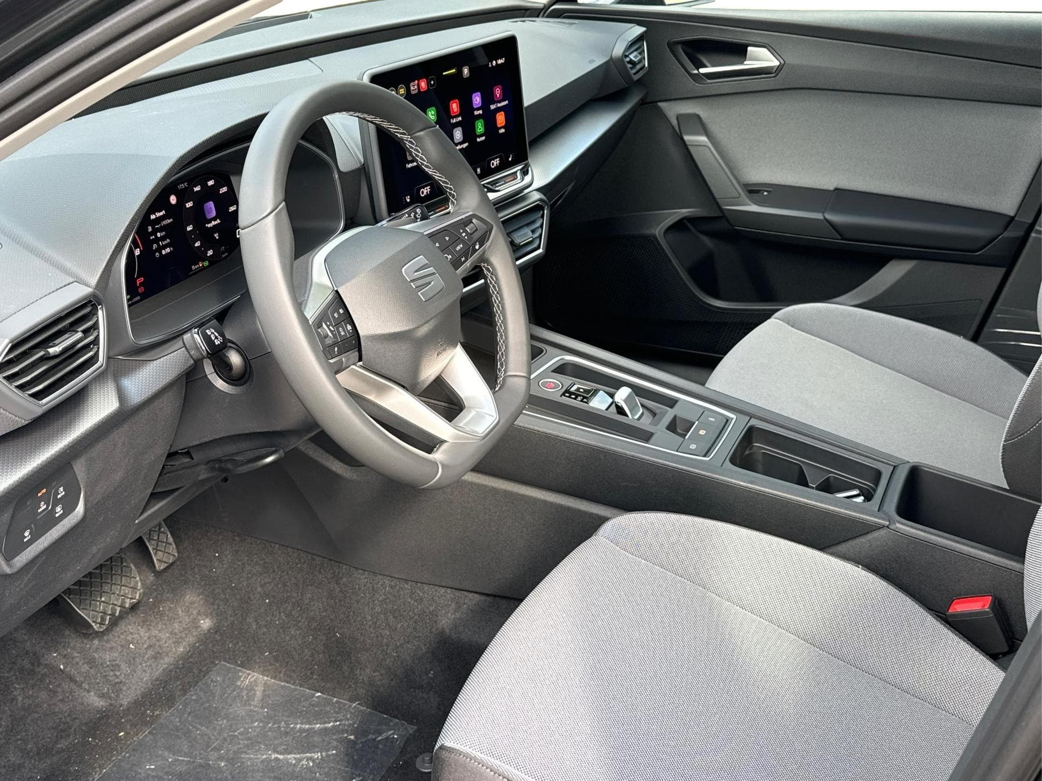 Seat Leon Style (2025) - Photo 9