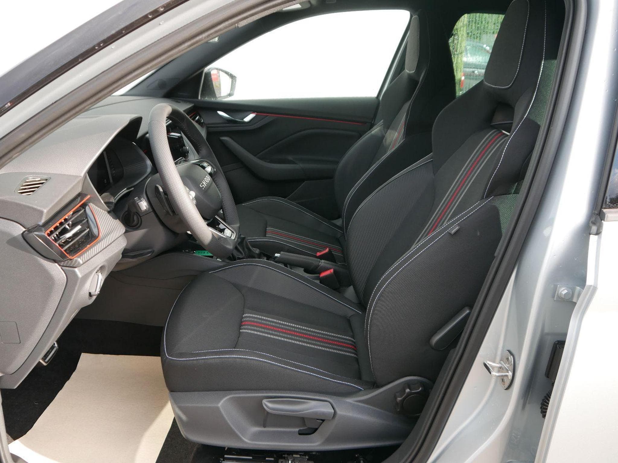 Skoda Kamiq Monte Carlo (2026) - Photo 10