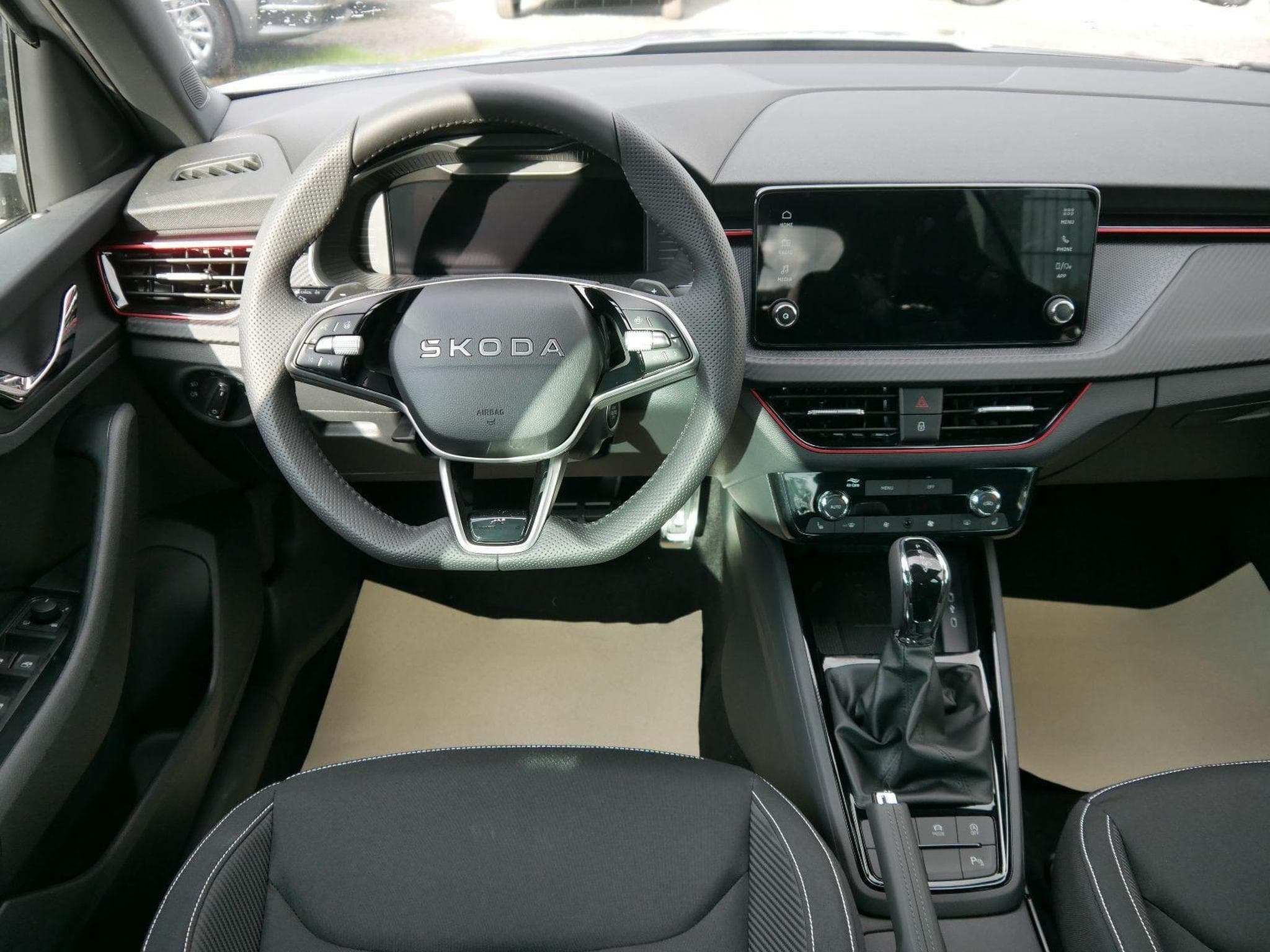 Skoda Kamiq Monte Carlo (2026) - Photo 12