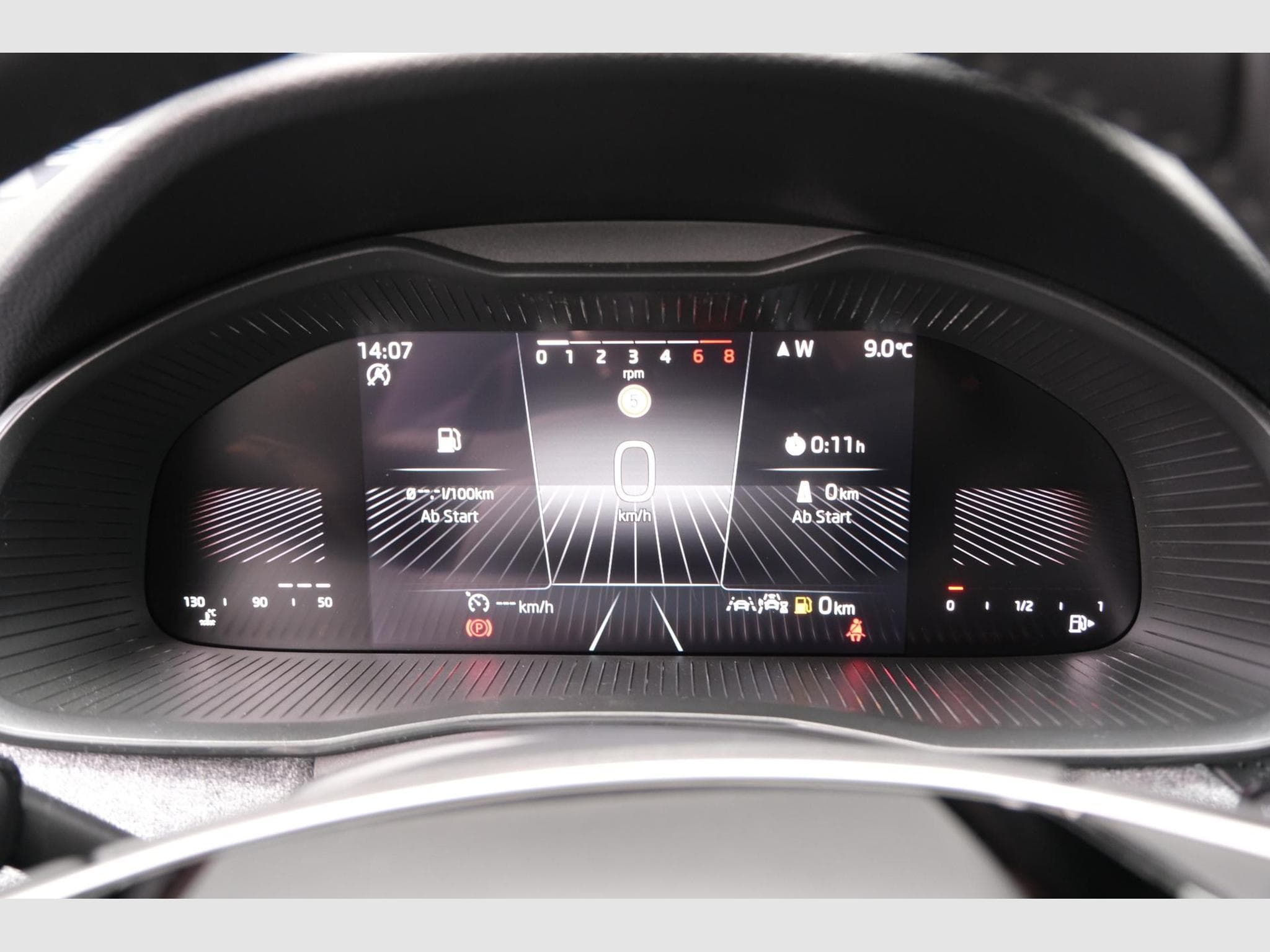 Skoda Kamiq 1.0 TSI Selection (2025) - Photo 23