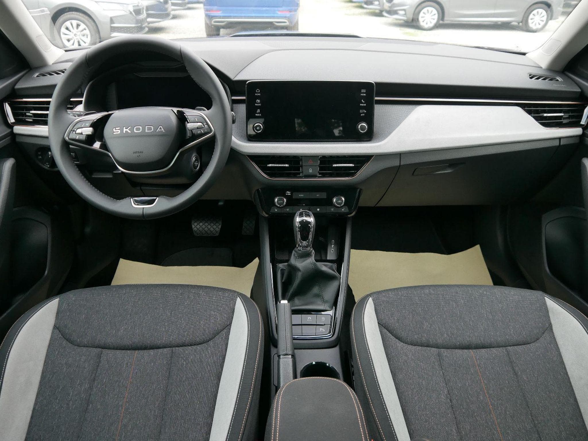 Skoda Kamiq Kamiq 130 Jahre (2025) - Foto 12