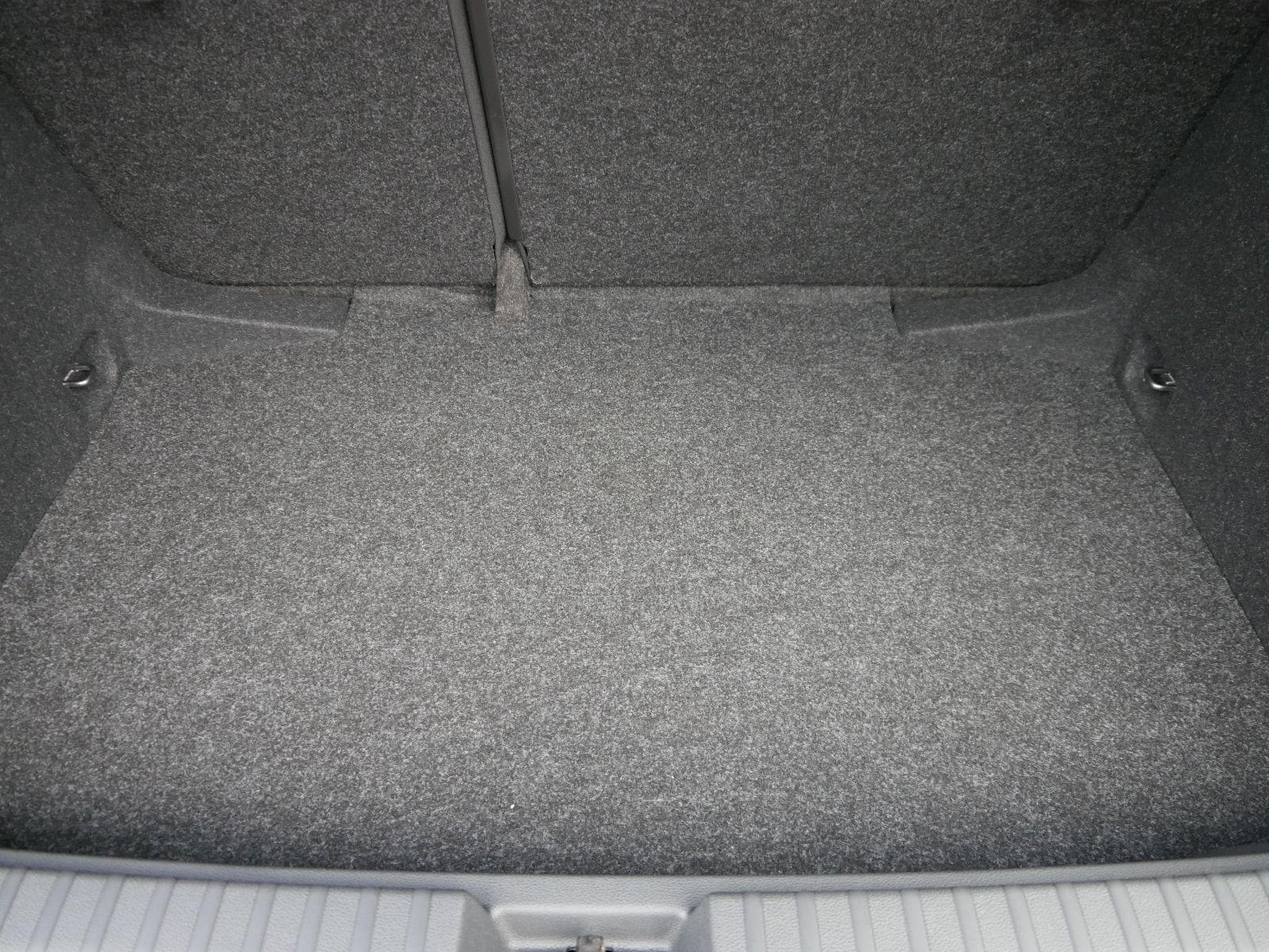 Skoda Kamiq Kamiq 130 Jahre (2025) - Foto 8