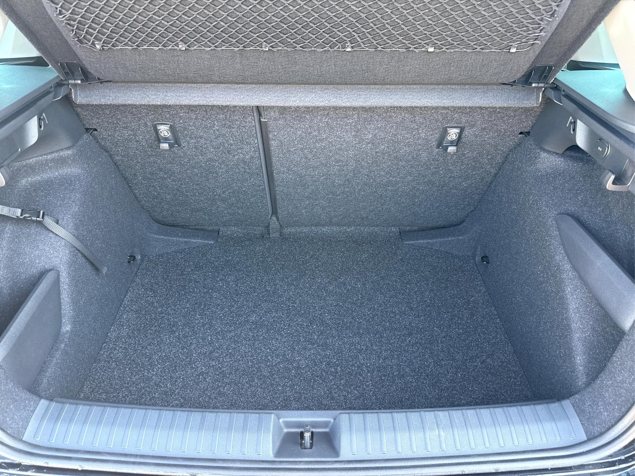 Skoda Kamiq 130 Jahre Premium (2025) - Foto 10