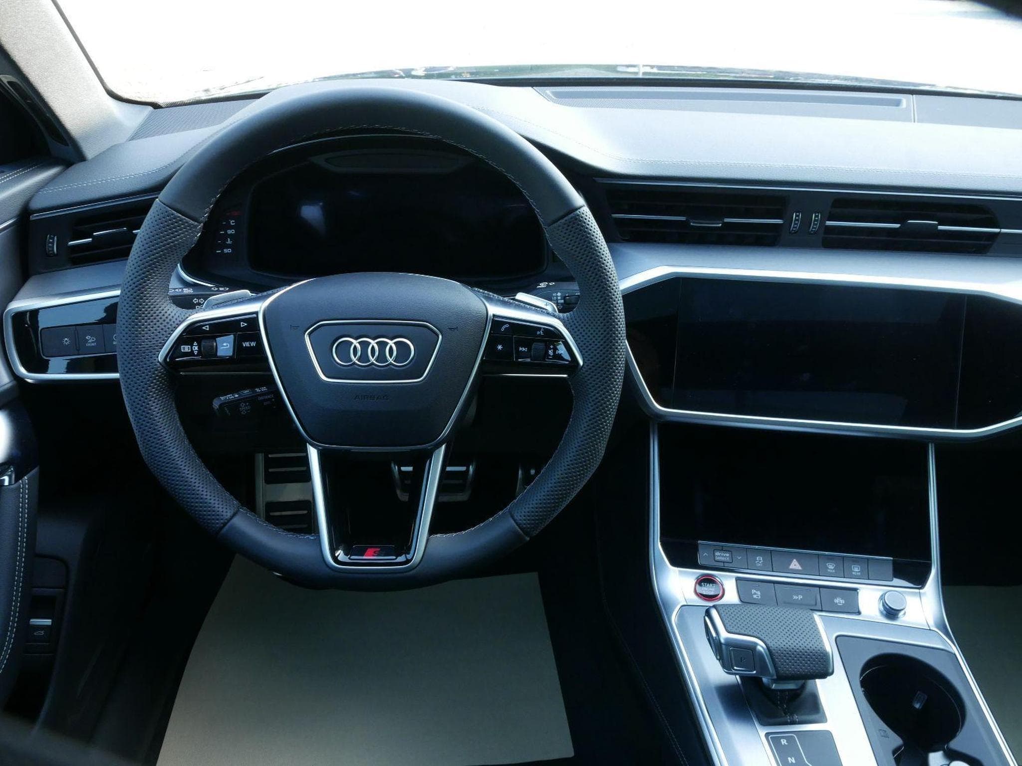 Audi S6 e-tron Avant TDI quattro (2024) - Photo 13