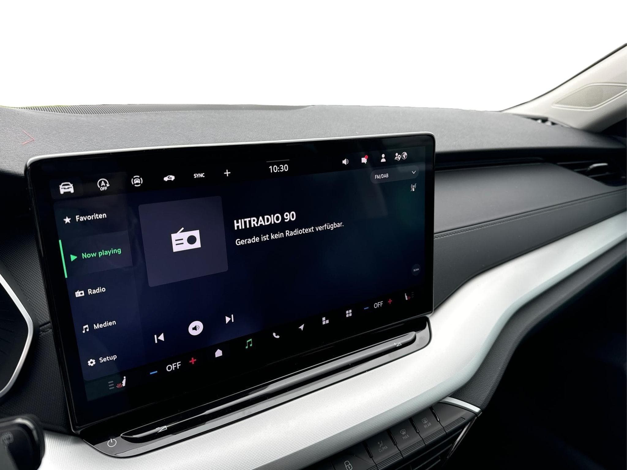 Skoda Octavia Selection (2025) - Photo 23