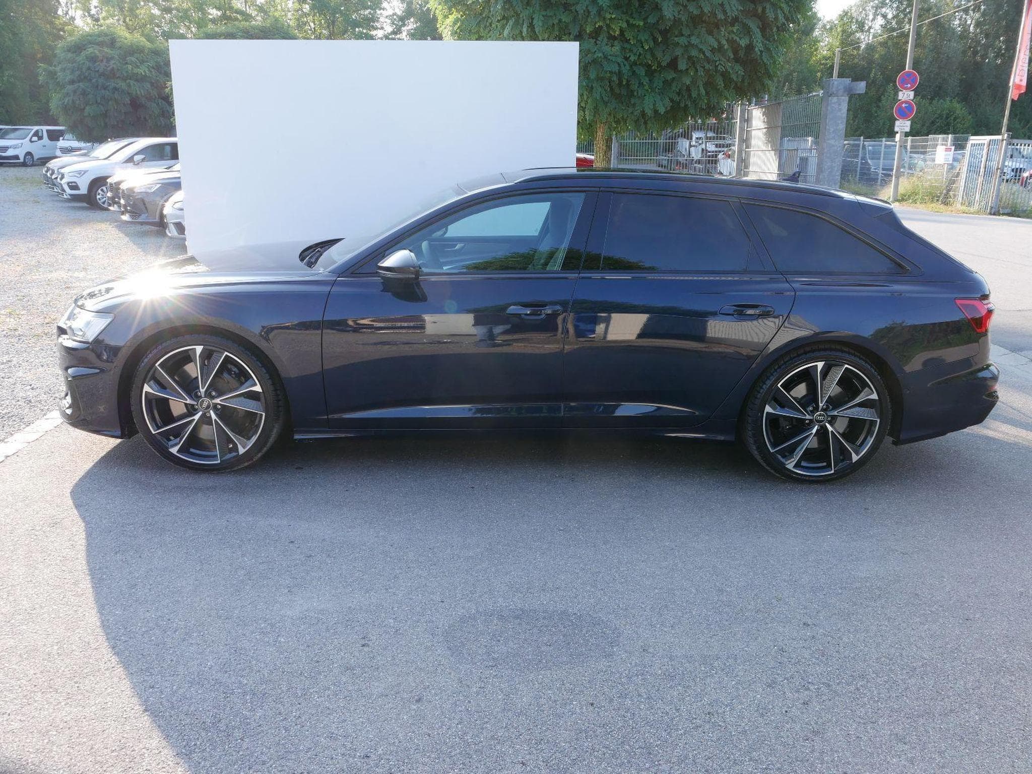 Audi S6 e-tron Avant TDI quattro (2024) - Photo 4