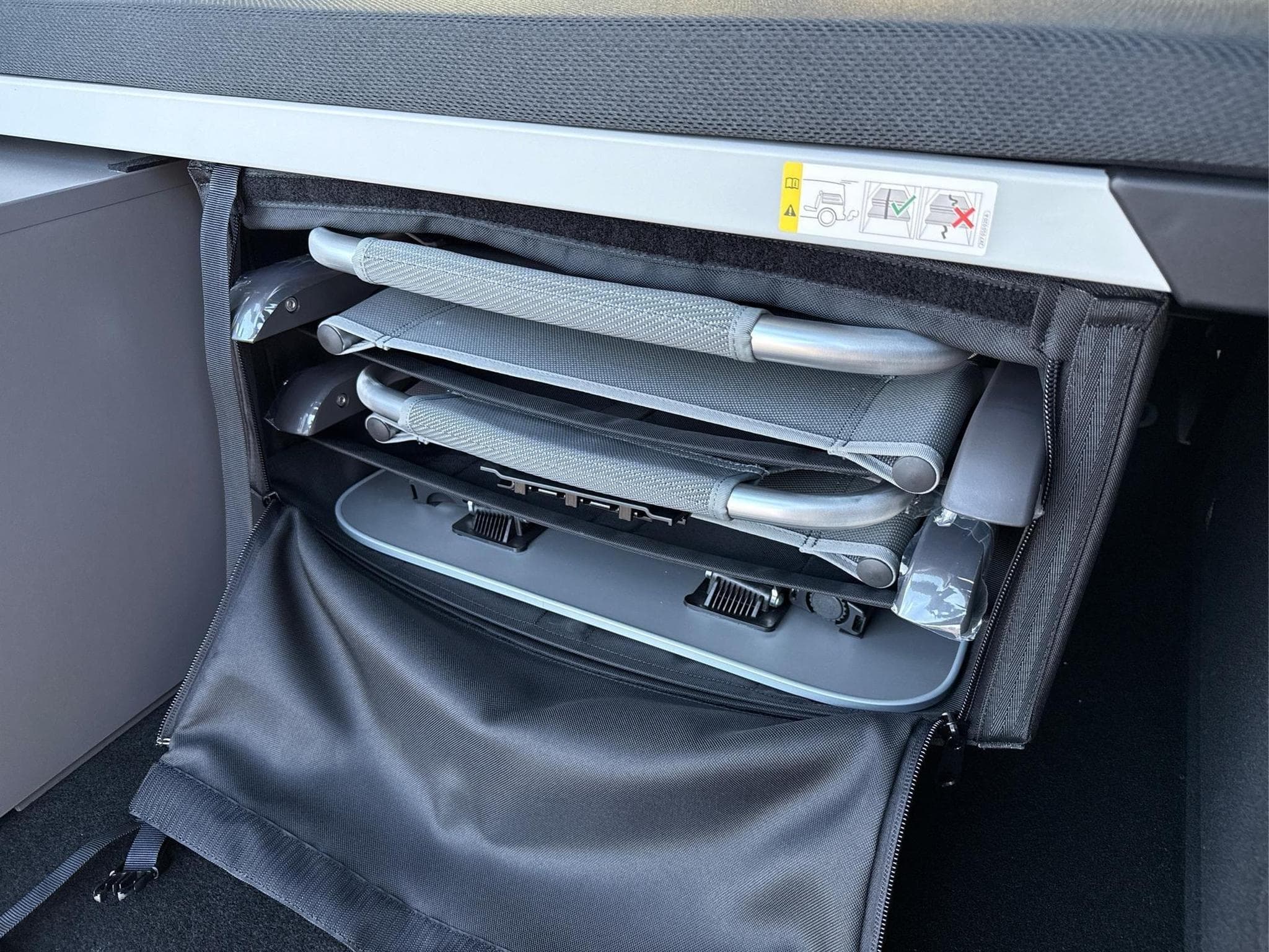 VW Caddy California Maxi (2025) - Photo 22