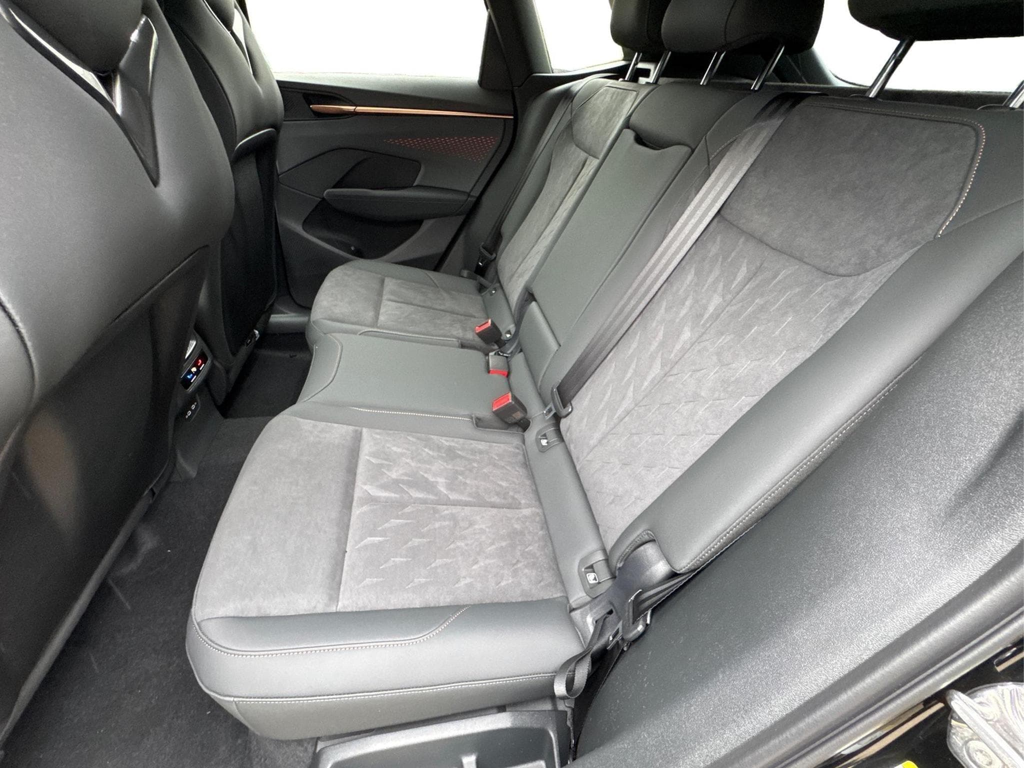 Cupra Terramar VZ (2025) - Foto 14