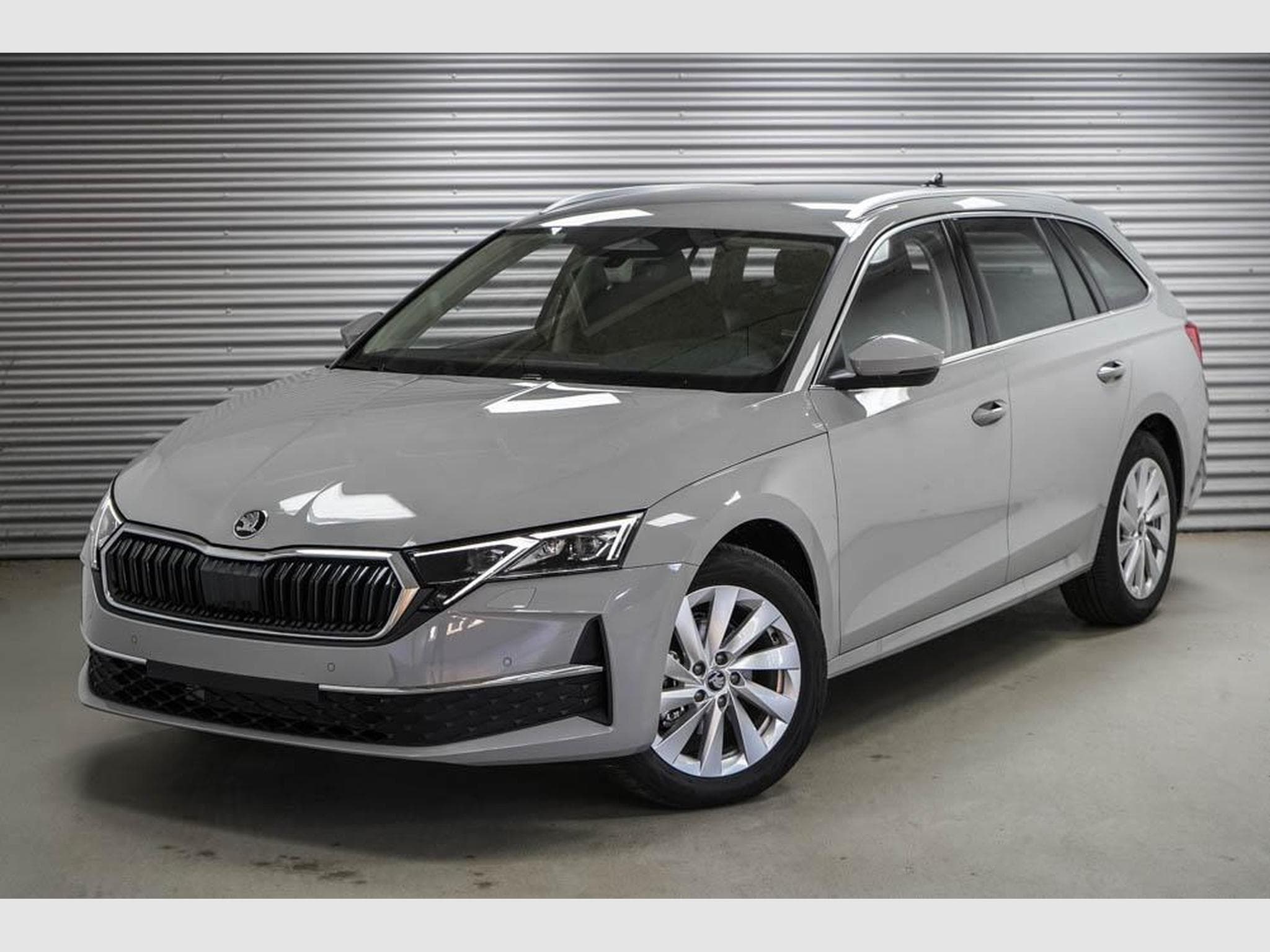 Skoda Octavia Kombi 1,5 eTSI (2025) - Photo 1