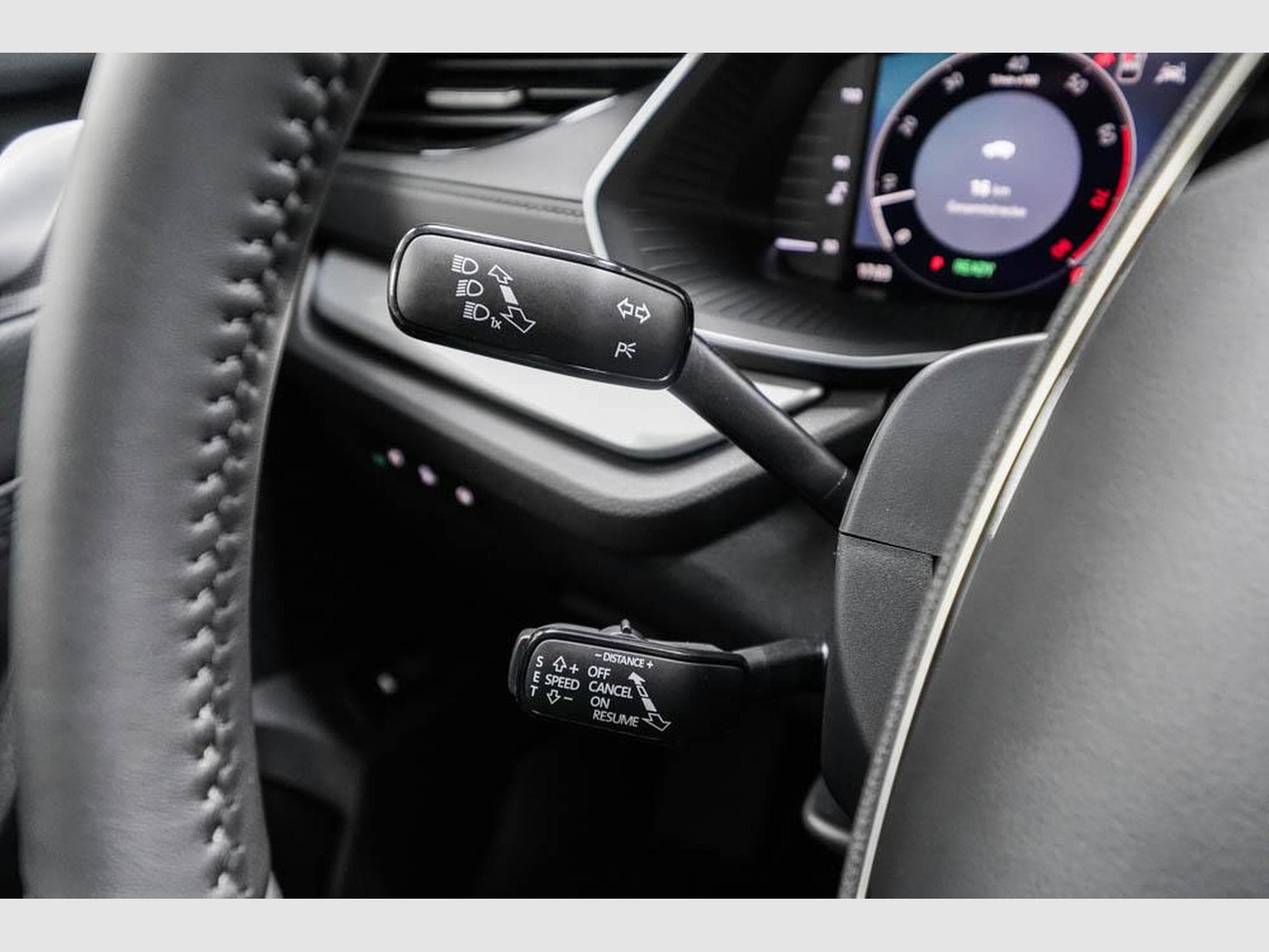 Skoda Octavia Kombi 1,5 eTSI (2025) - Photo 10