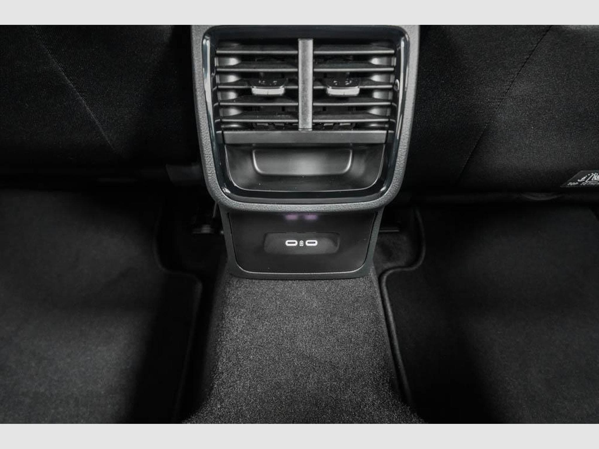 Skoda Octavia Kombi 1,5 eTSI (2025) - Photo 17