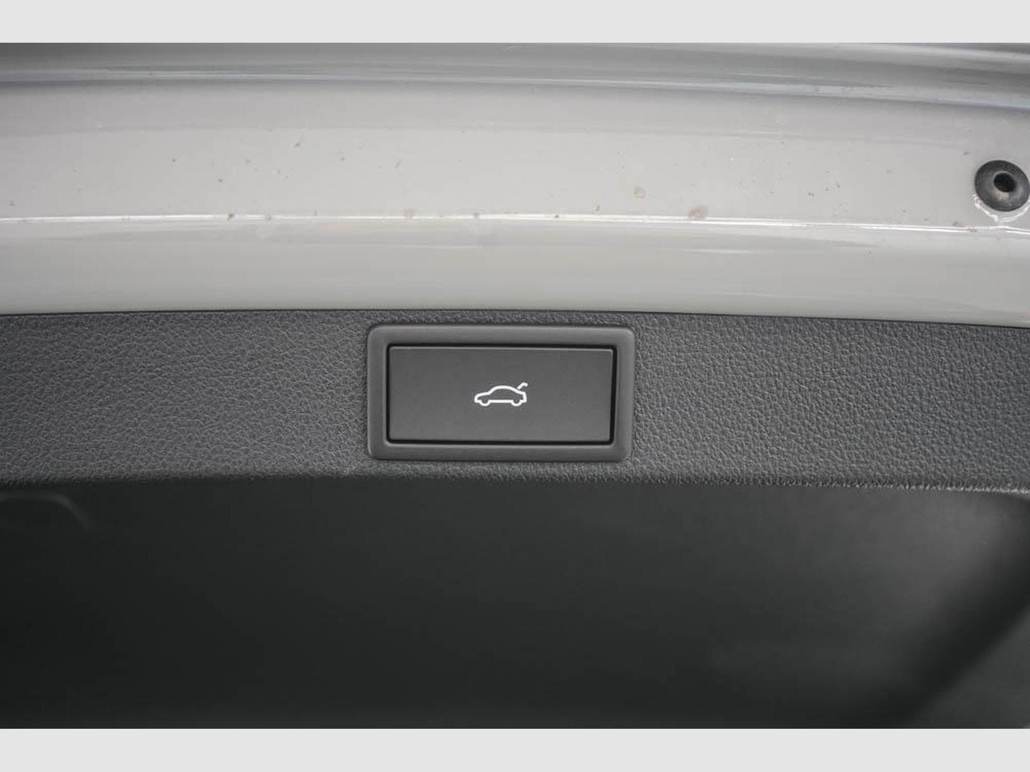 Skoda Octavia Kombi 1,5 eTSI (2025) - Photo 19