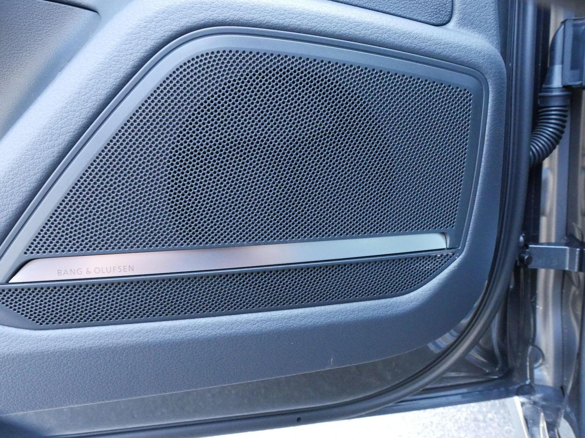 Audi S6 e-tron Avant TDI quattro (2024) - Photo 11