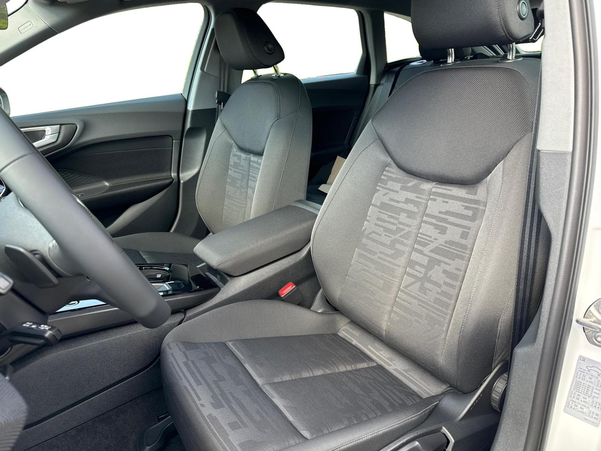 Audi A5 Avant Basis (2025) - Photo 13