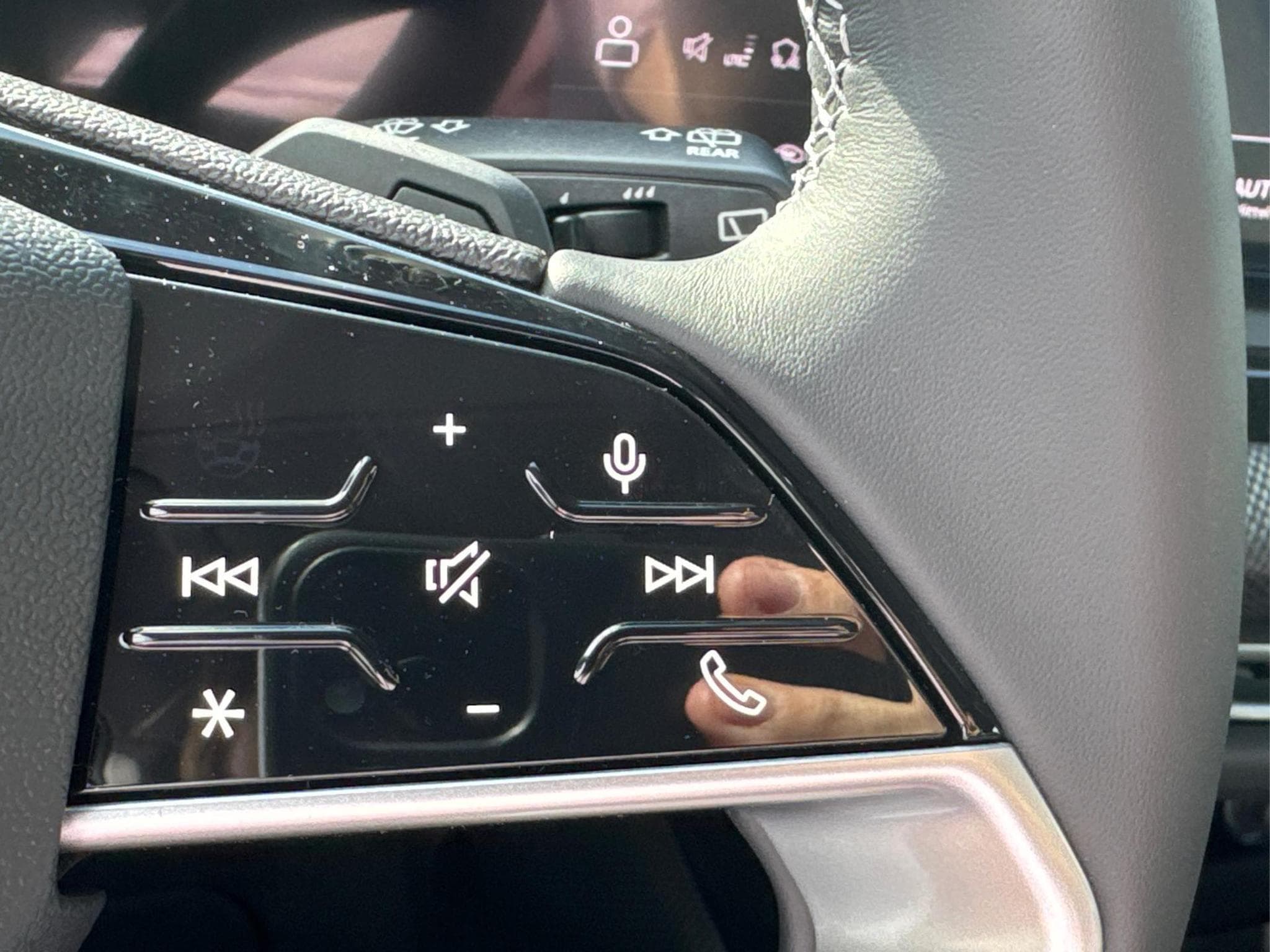 Audi A5 Avant Basis (2025) - Photo 18