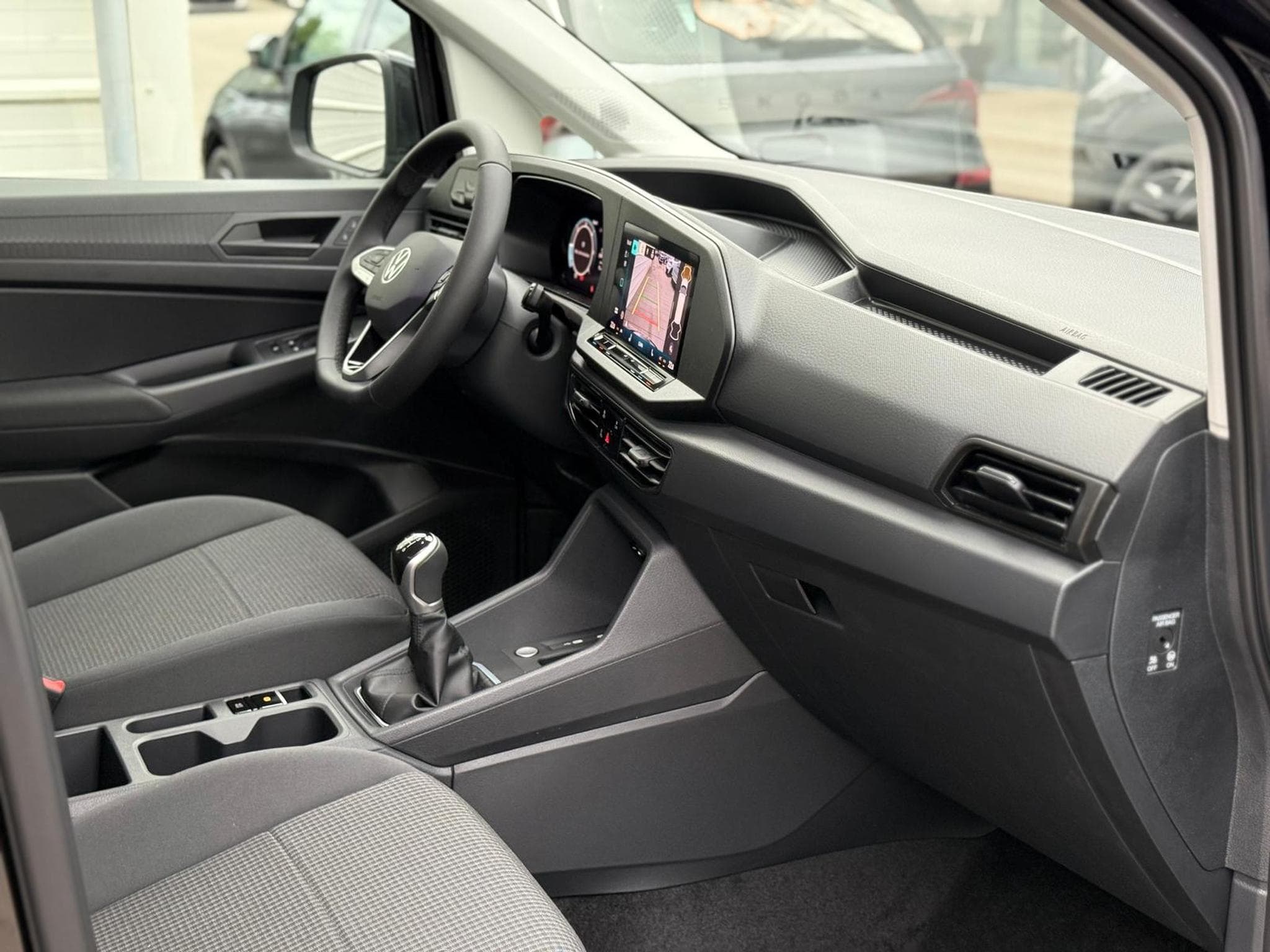 VW Caddy 2.0 TDI 4Motion (2025) - Foto 5