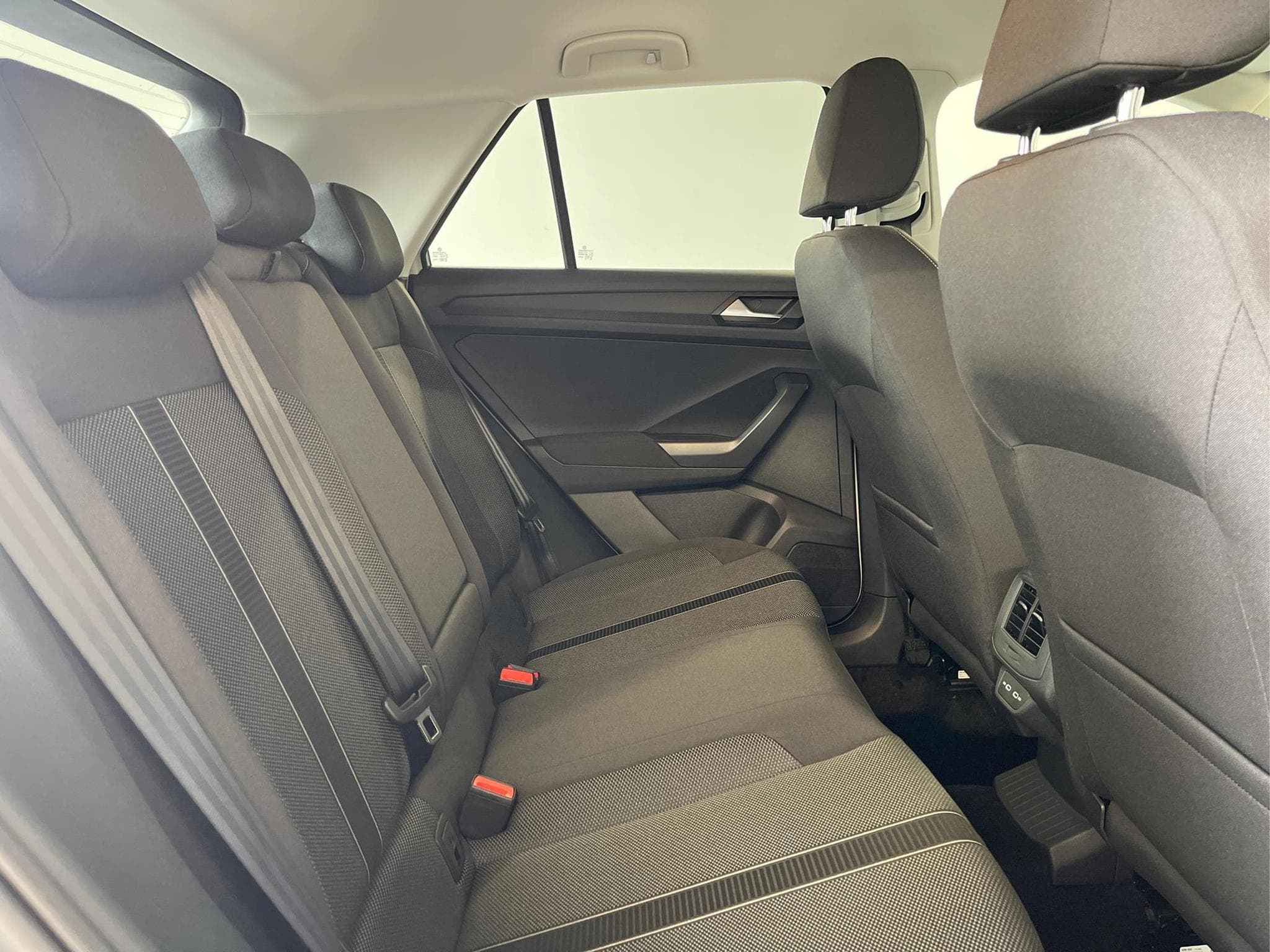 VW T-Roc LIFE (2026) - Photo 15
