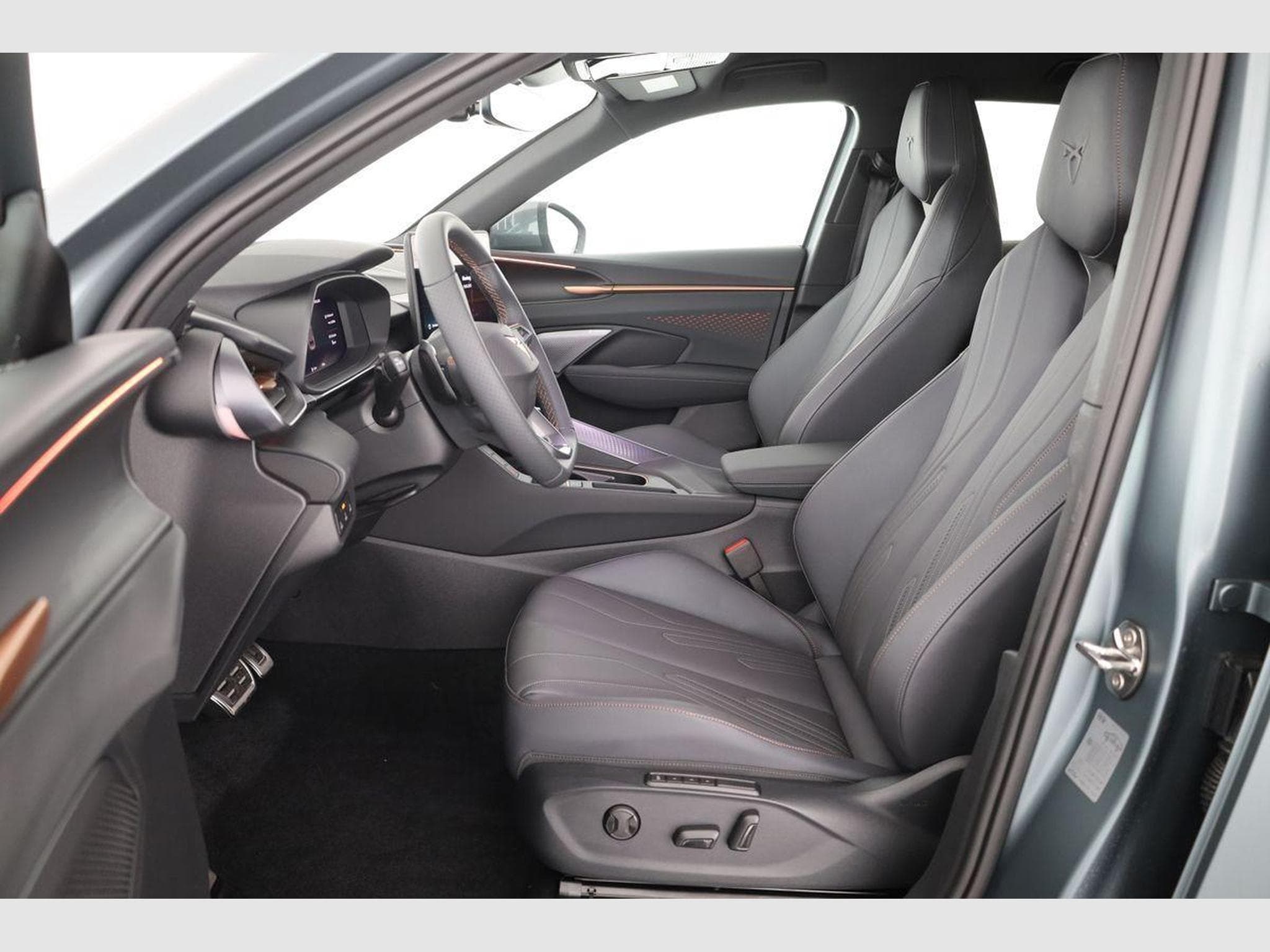 Cupra Terramar 2.0 TSI 195 kW 4Drive America's Cup Limited Edition (2025) - Foto 10