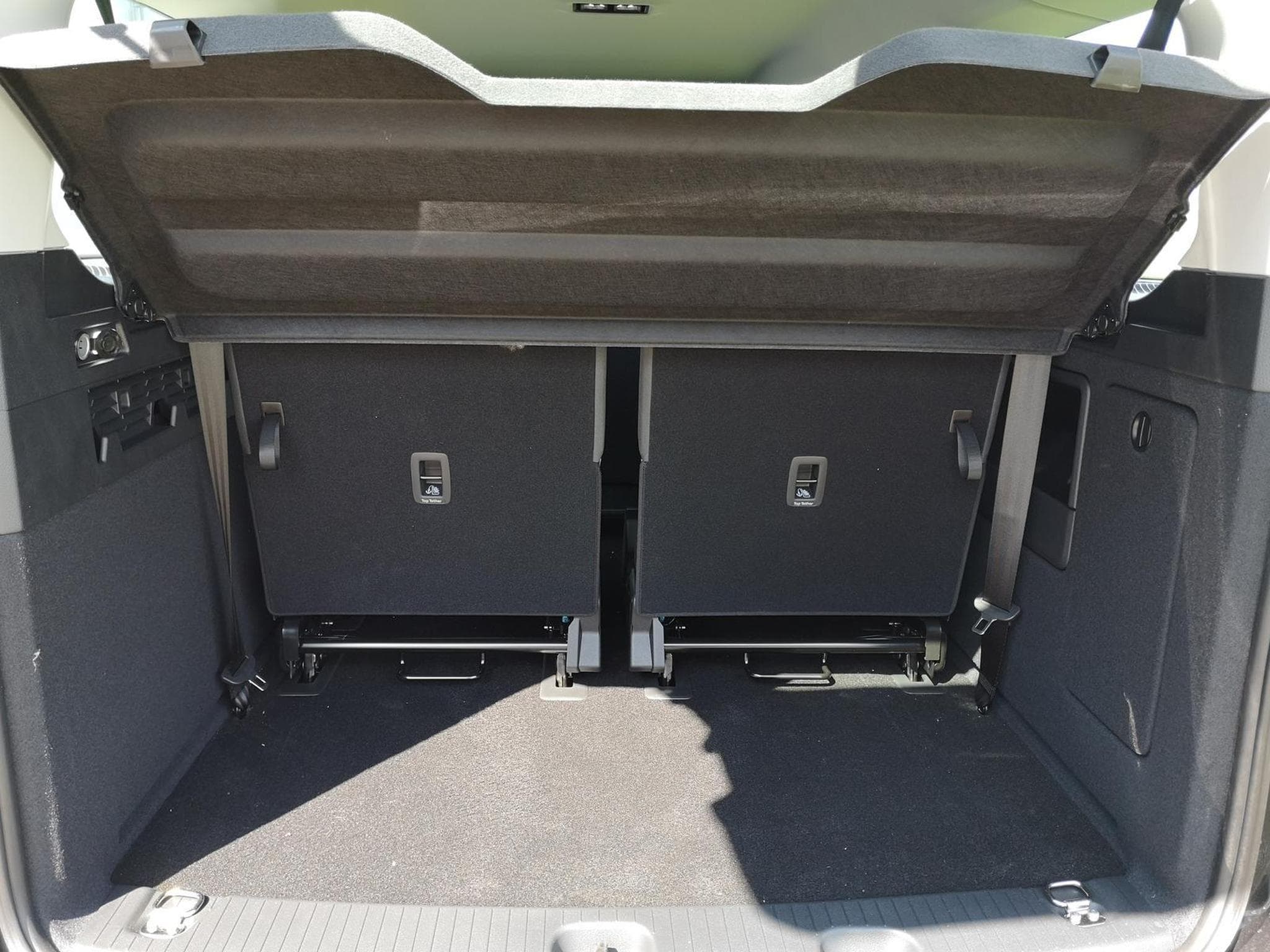 VW Caddy Basis Maxi (2025) - Photo 12