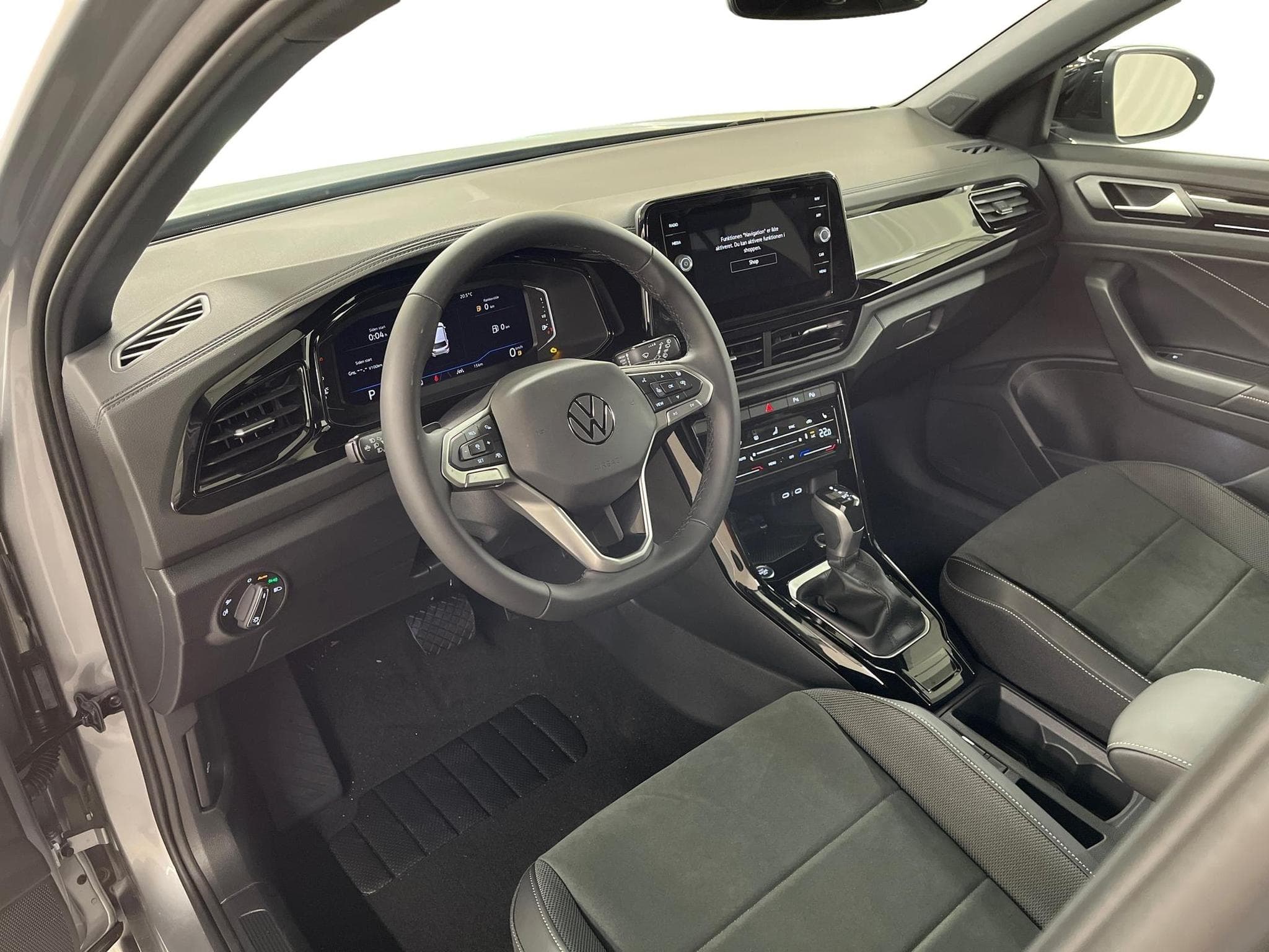 VW T-Roc Black Edition/Silver Edition (2025) - Photo 12