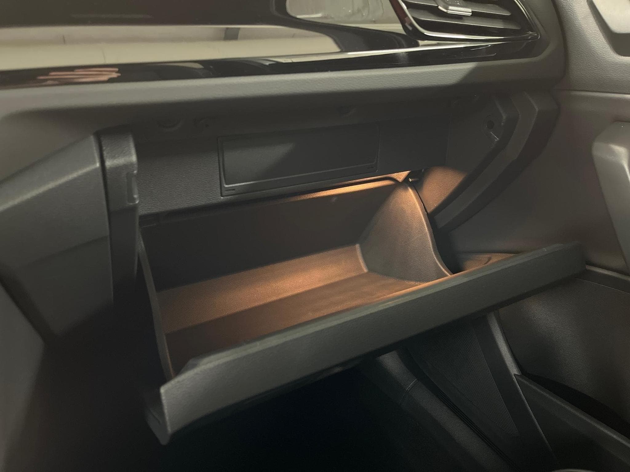 VW T-Roc Black Edition/Silver Edition (2025) - Photo 17