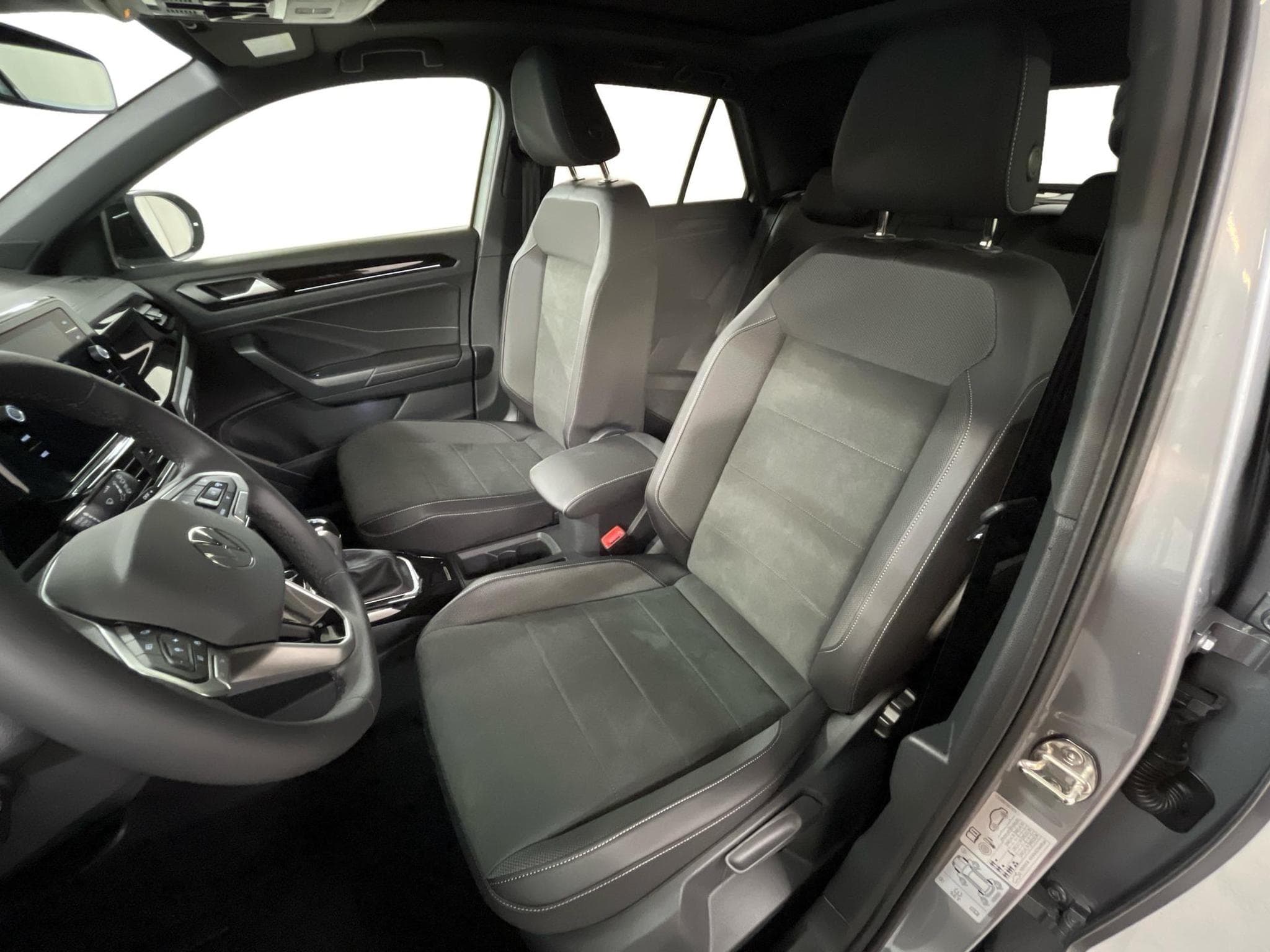 VW T-Roc Black Edition/Silver Edition (2025) - Photo 19