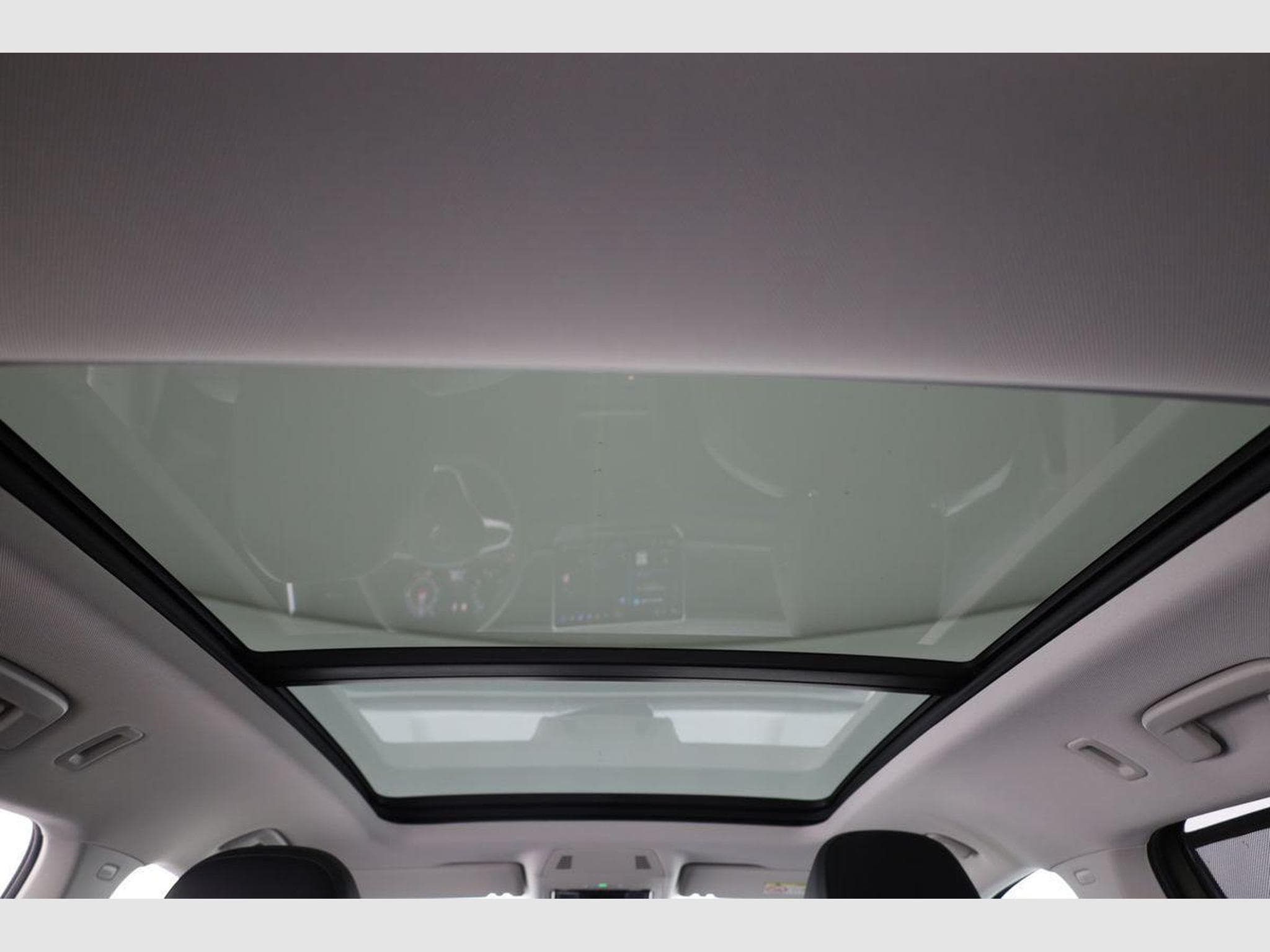 VW Tayron 1.5 TSI eHybrid 150 kW Life (2025) - Photo 15