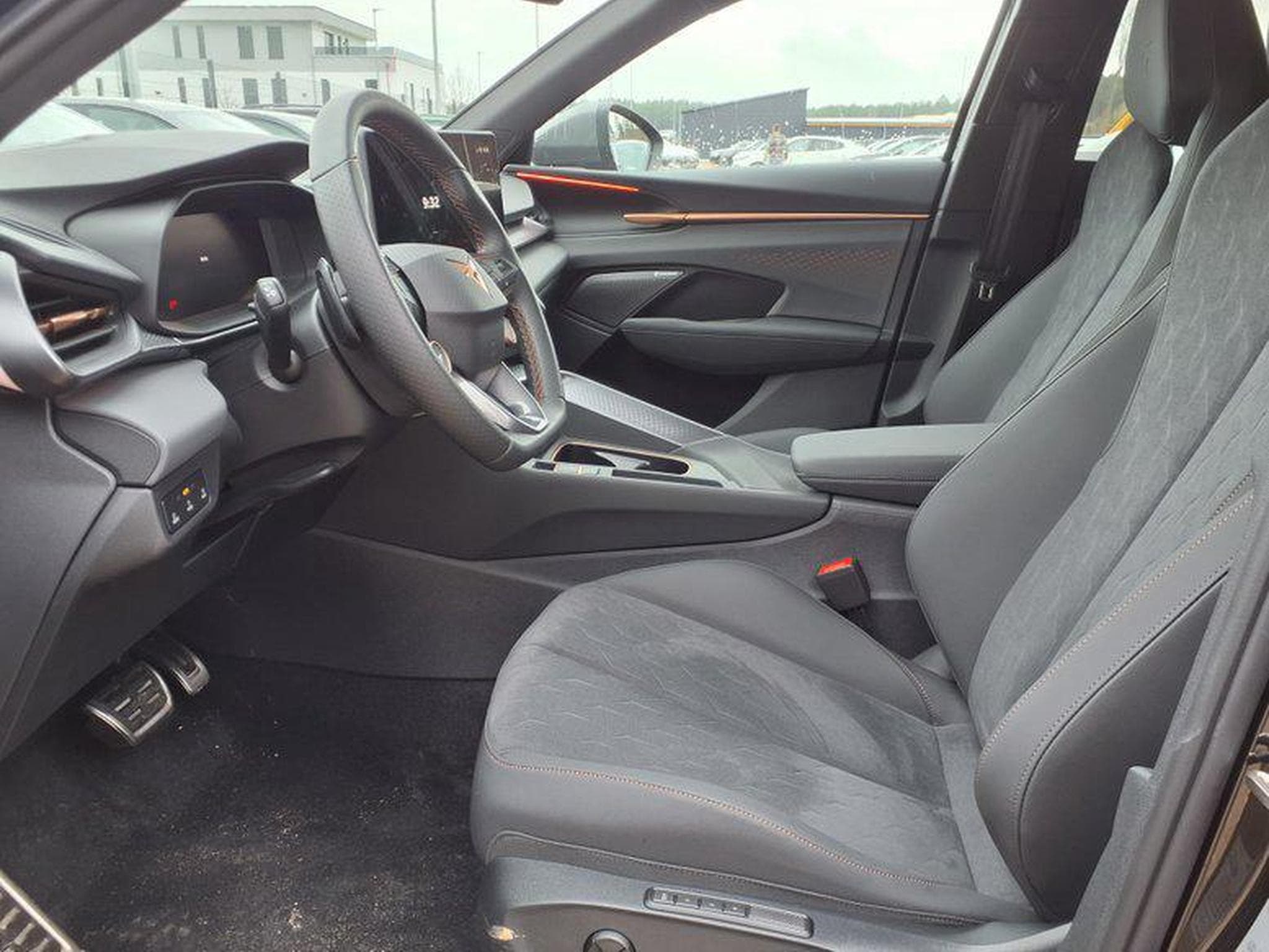 Cupra Terramar VZ 2.0 TSI 7-Gang-DSG 4Drive (2025) - Photo 5