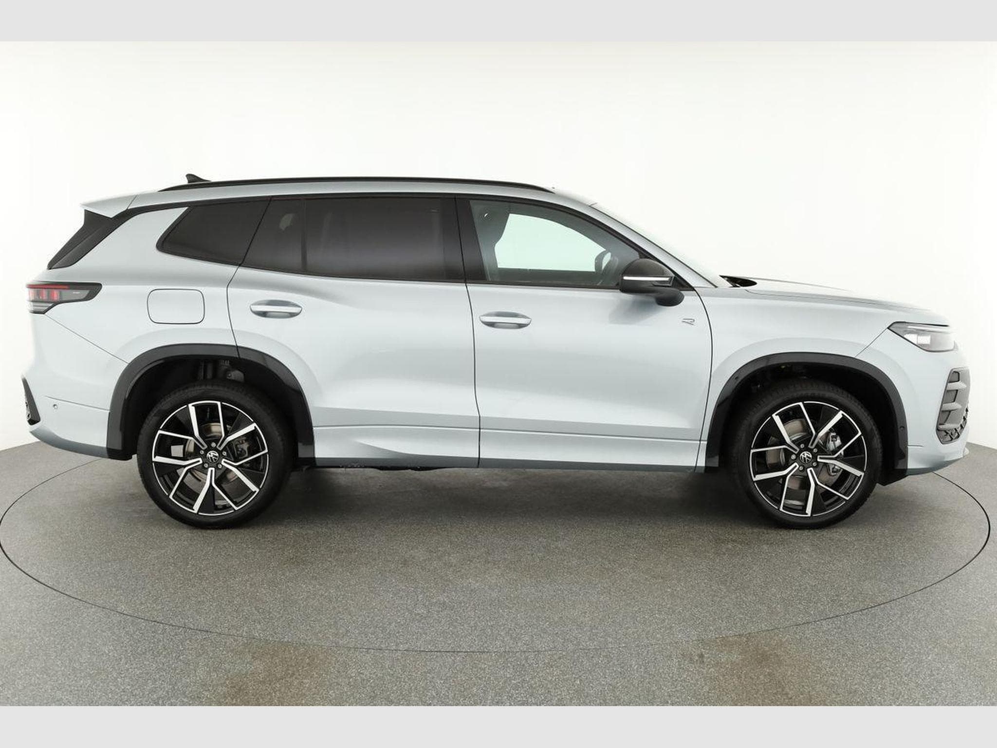 VW Tayron 2.0 TDI 142 kW 4Motion R-Line (2025) - Foto 21