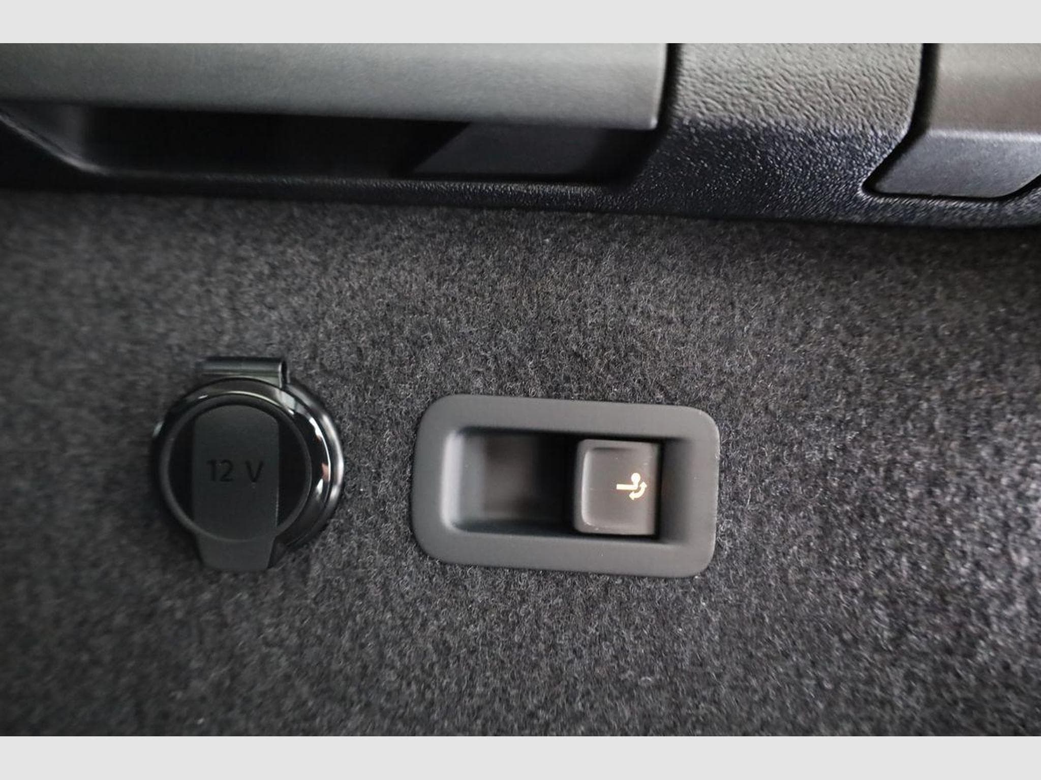 VW Tayron 1.5 TSI eHybrid 150 kW Life (2025) - Foto 13