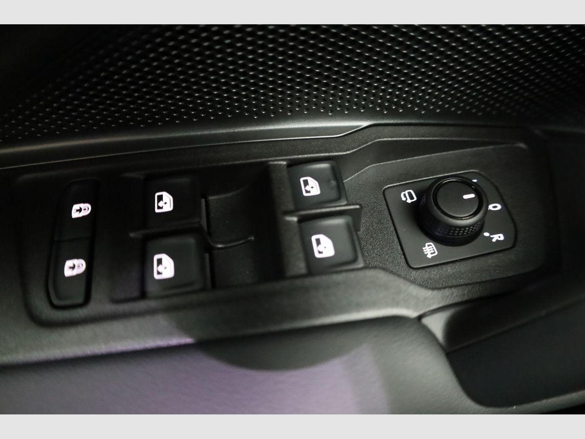 VW Tayron 1.5 TSI eHybrid 150 kW Life (2025) - Photo 7