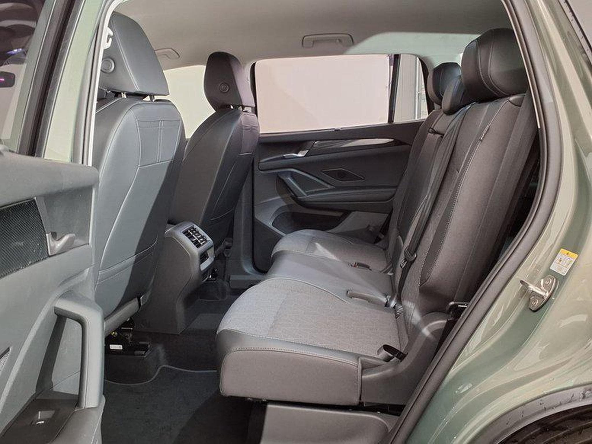 VW Tayron Life 1.5 eTSI 7-Gang-DSG (2025) - Foto 10