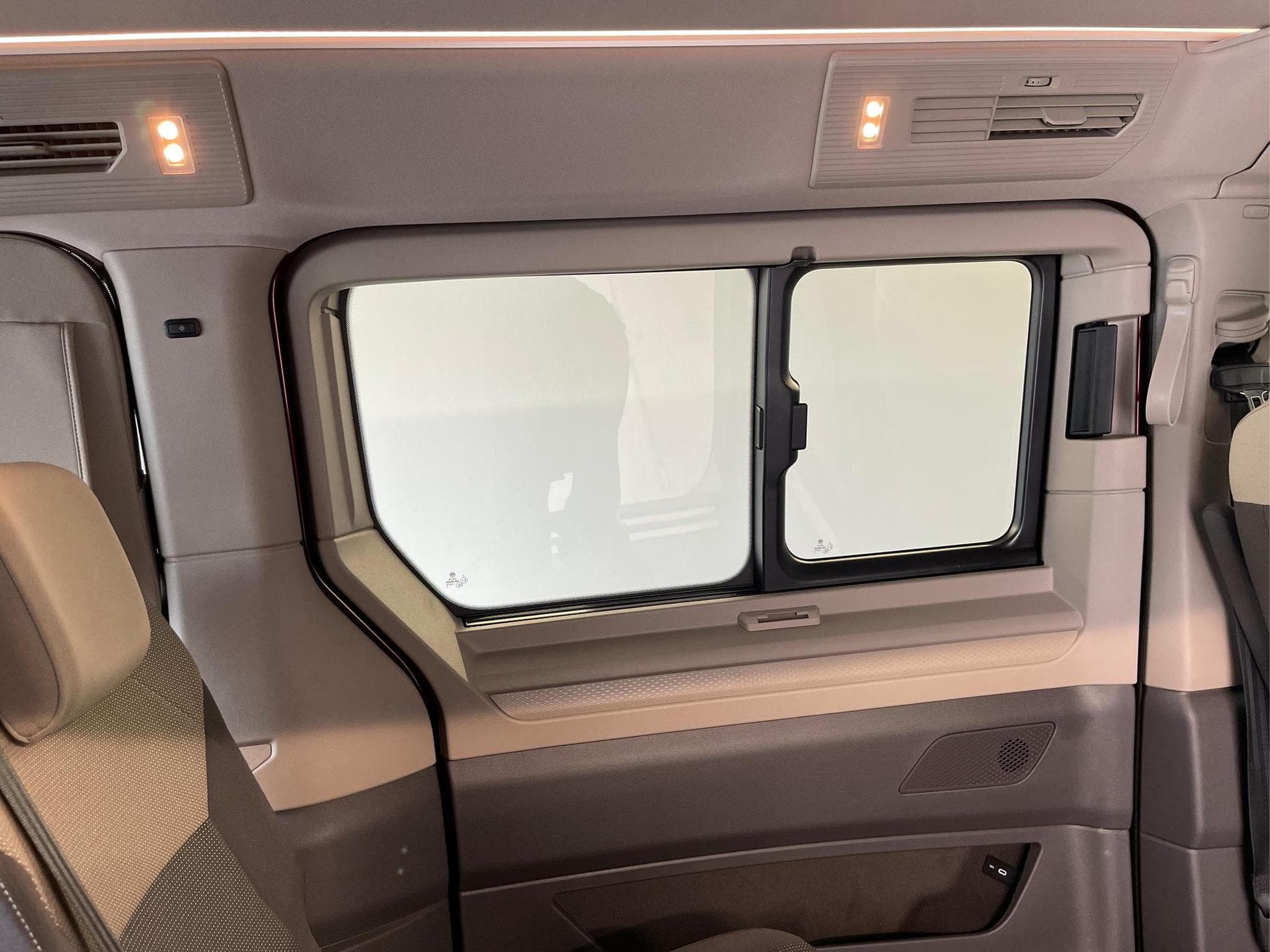 VW California Beach Camper (2025) - Photo 15