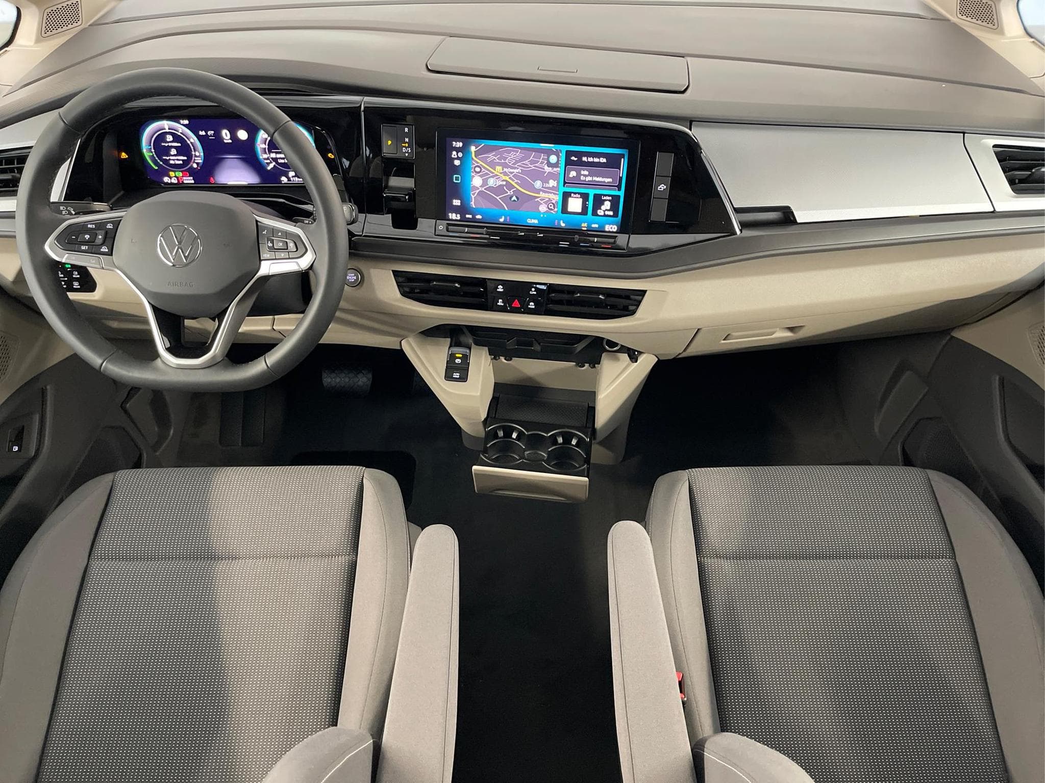 VW California Beach Camper (2025) - Photo 6