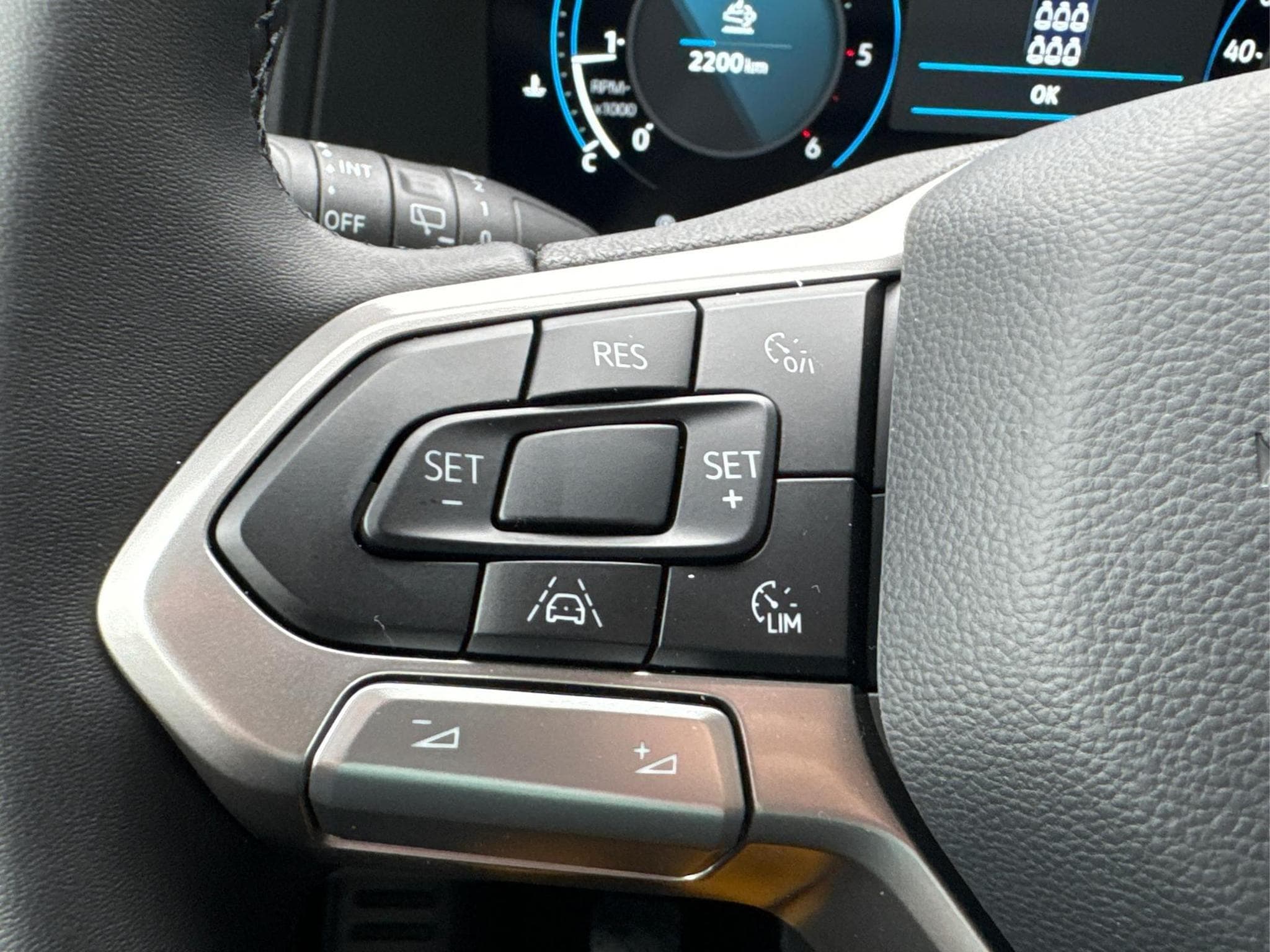 VW T7 Basis (2025) - Photo 24