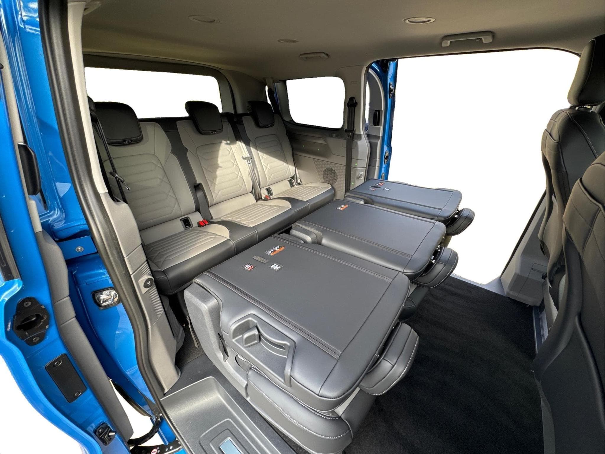 VW T7 Style (2025) - Photo 25