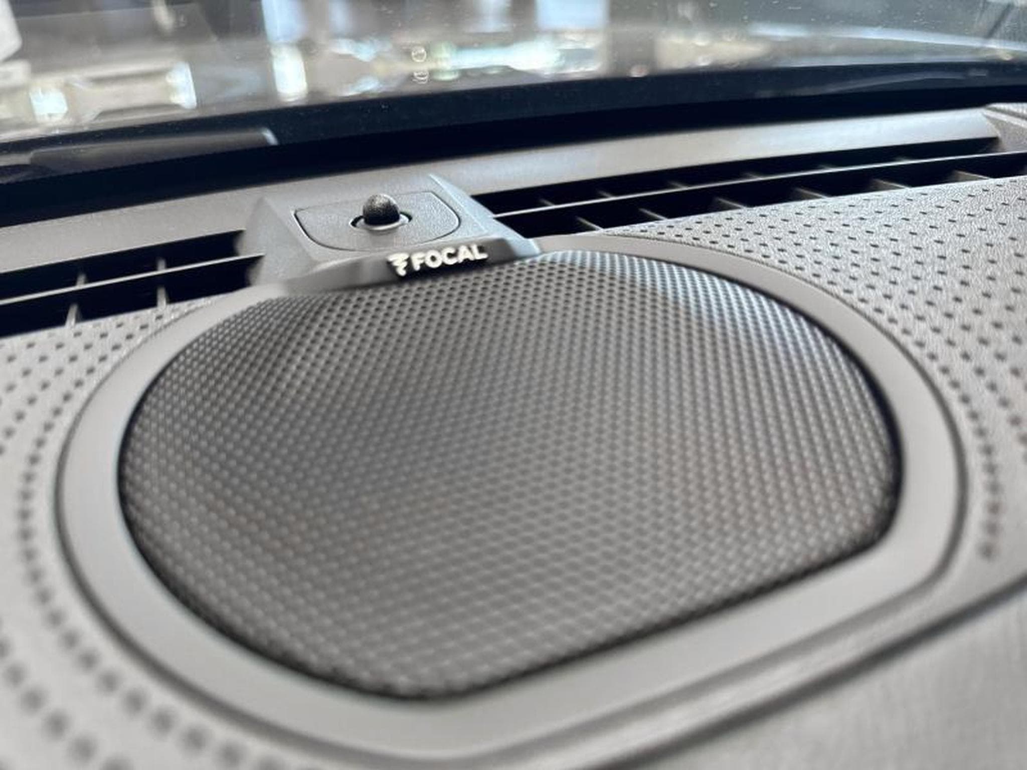 Peugeot 408 GT Plug-In Hybrid 225 EAT8 (2025) - Photo 22