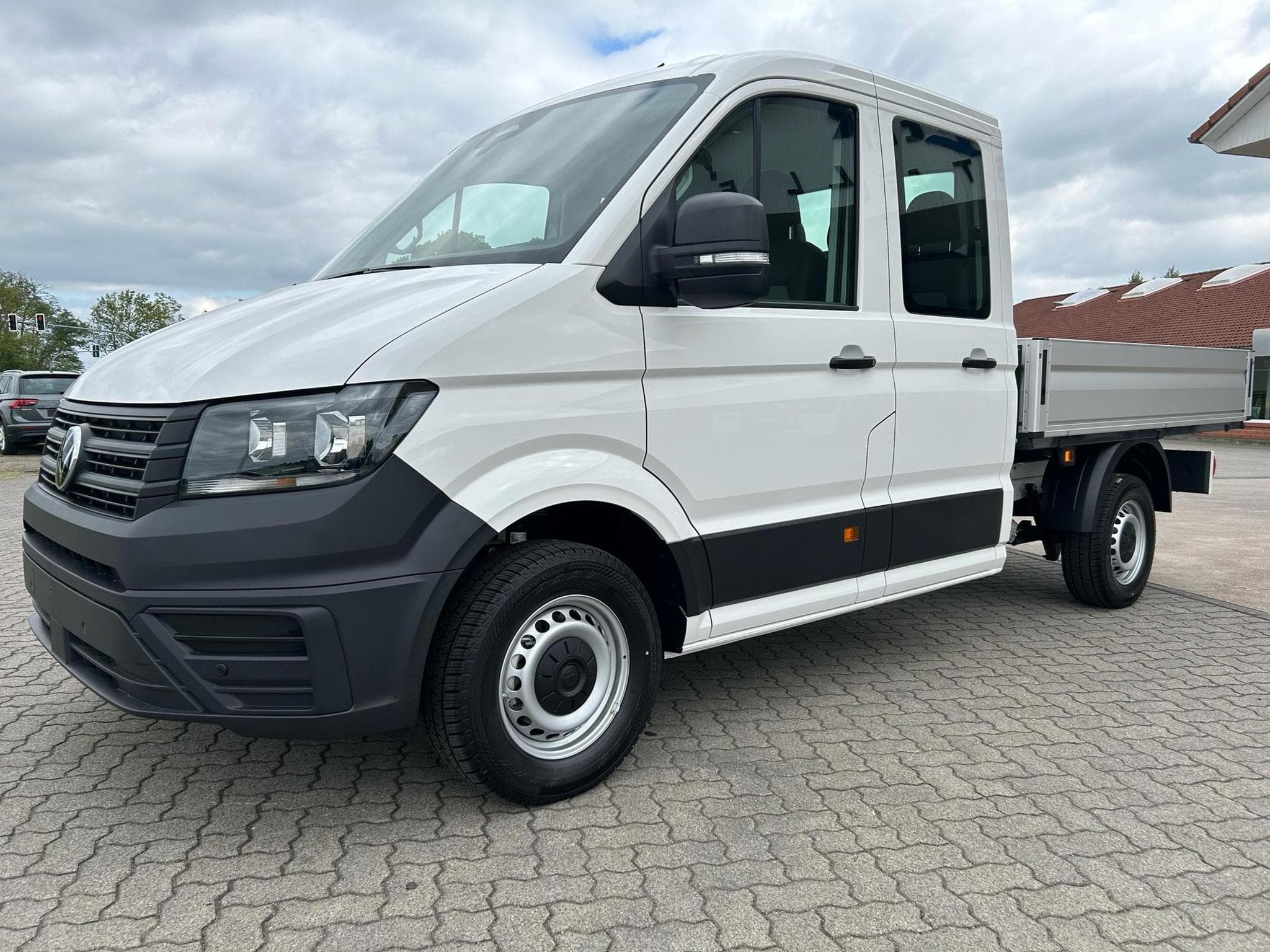 VW Crafter 35 2.0 TDI (2025) - Foto 1