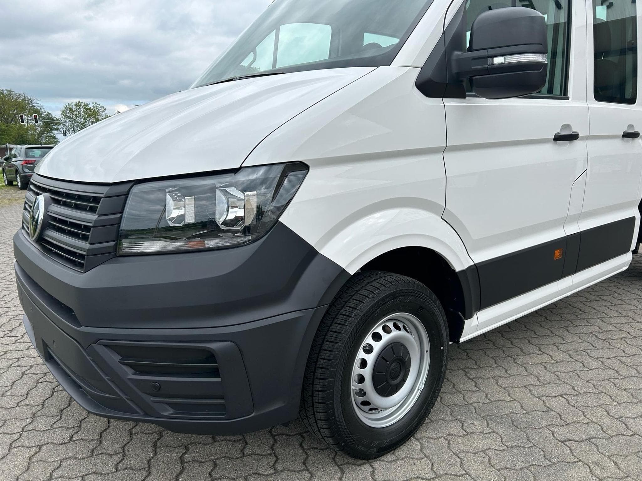 VW Crafter 35 2.0 TDI (2025) - Foto 2