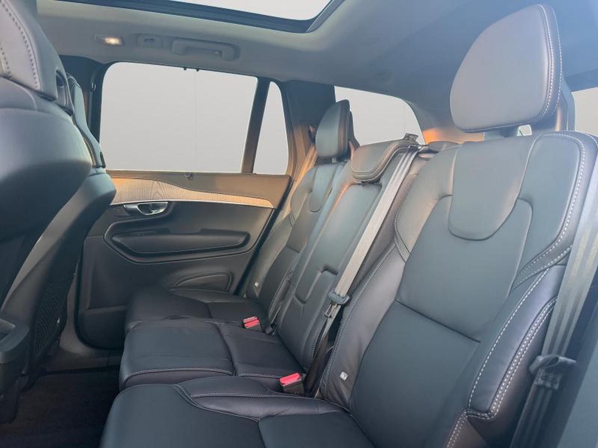 Volvo XC90 B5 Plus Bright / Diesel (2023) - Foto 13