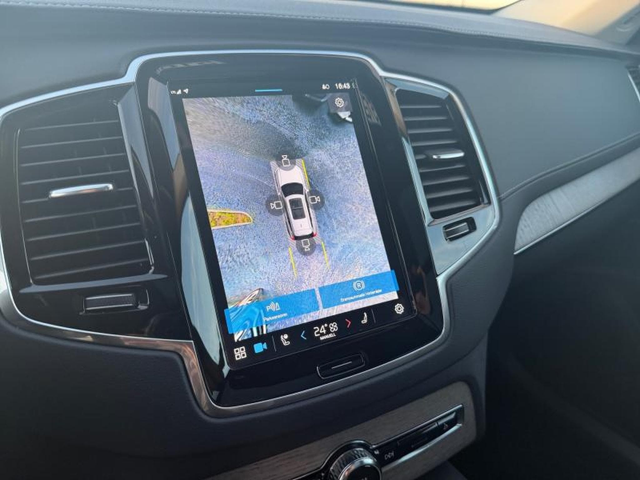 Volvo XC90 B5 Plus Bright / Diesel (2023) - Foto 17