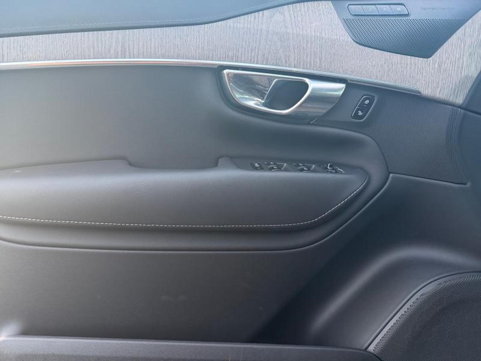 Volvo XC90 B5 Plus Bright / Diesel (2023) - Foto 20