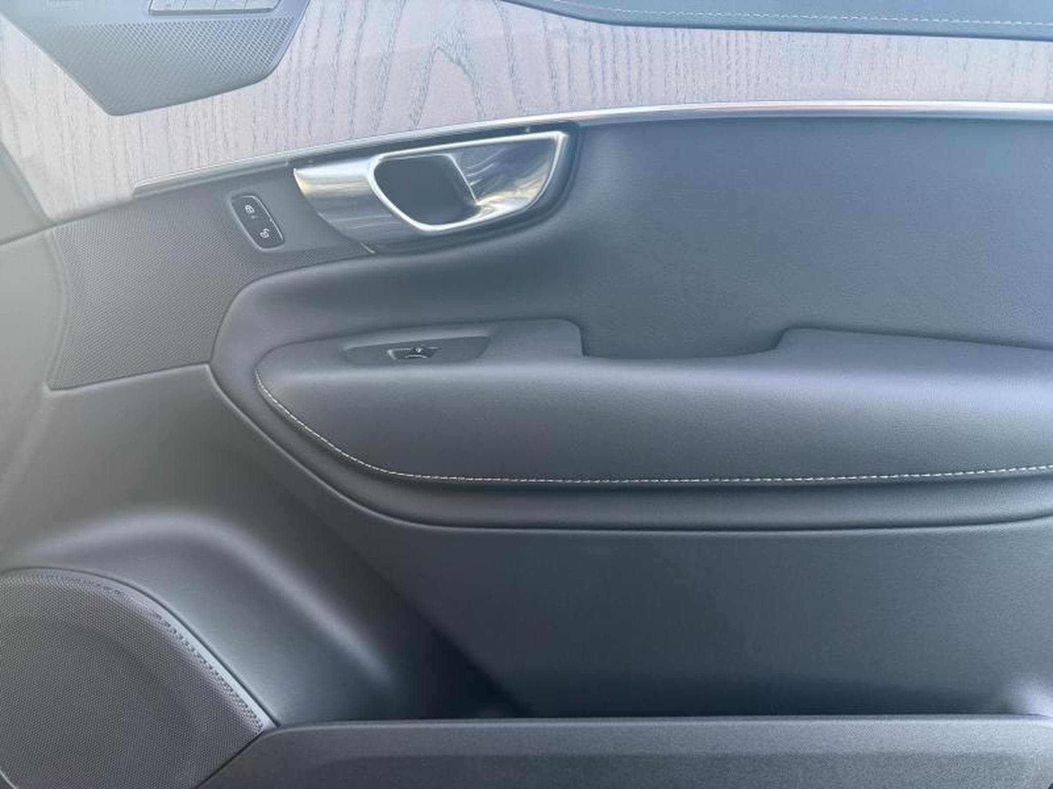 Volvo XC90 B5 Plus Bright / Diesel (2023) - Foto 21